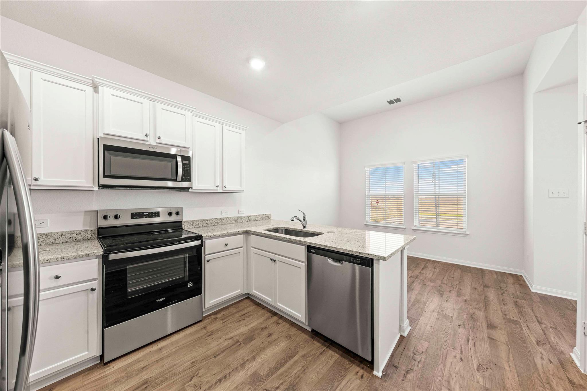 109 Desert Hare Dr, Jarrell, TX 76537