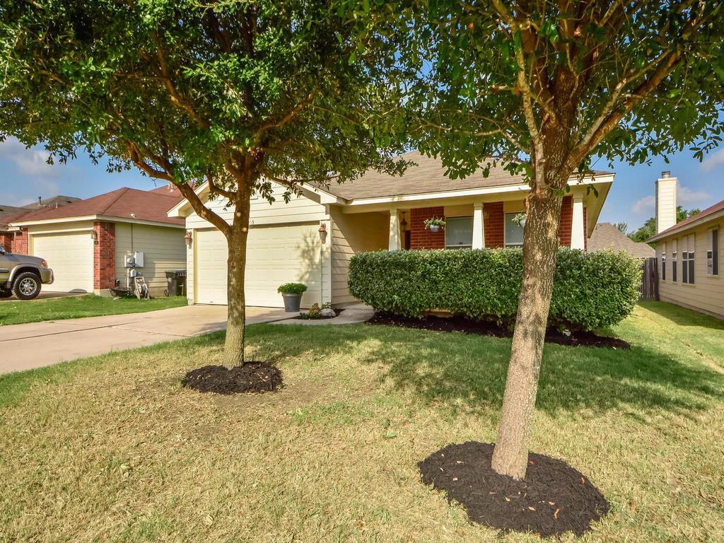 203 Fistral Dr, Hutto, TX 78634