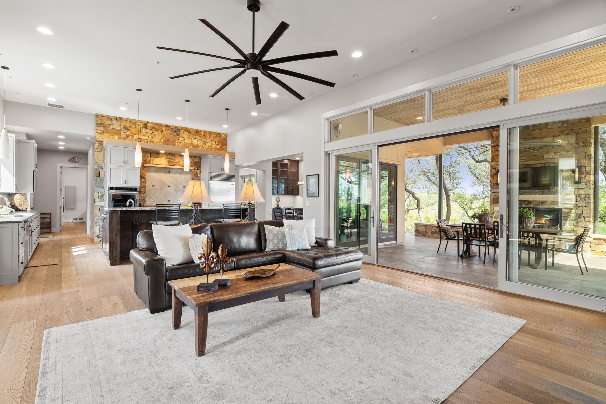 11400 Crumley Ranch Rd, Austin, TX 78738