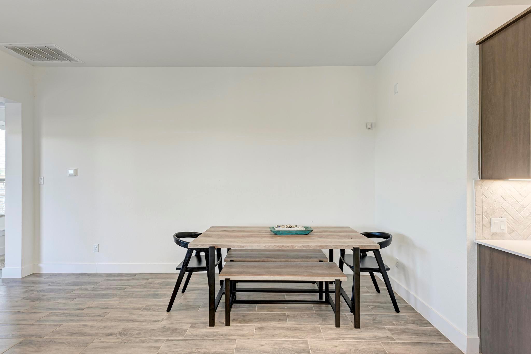 521 Elm Green St, Hutto, TX 78634