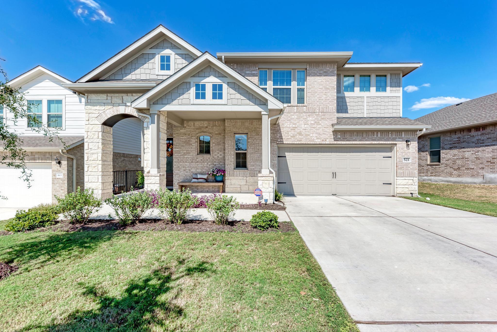 521 Elm Green St, Hutto, TX 78634