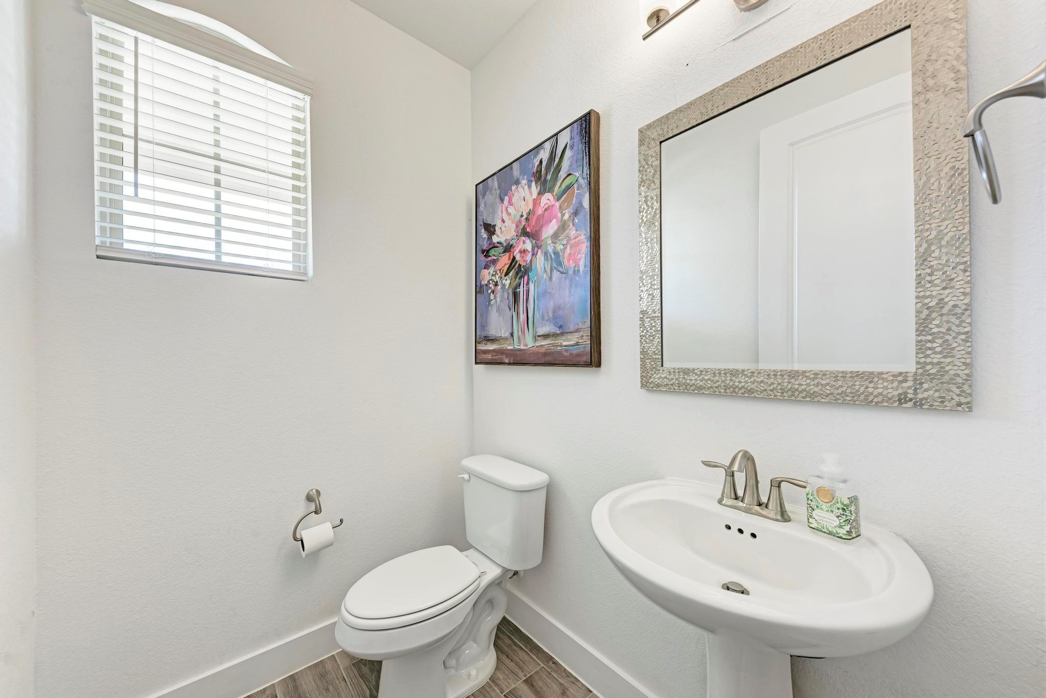 521 Elm Green St, Hutto, TX 78634