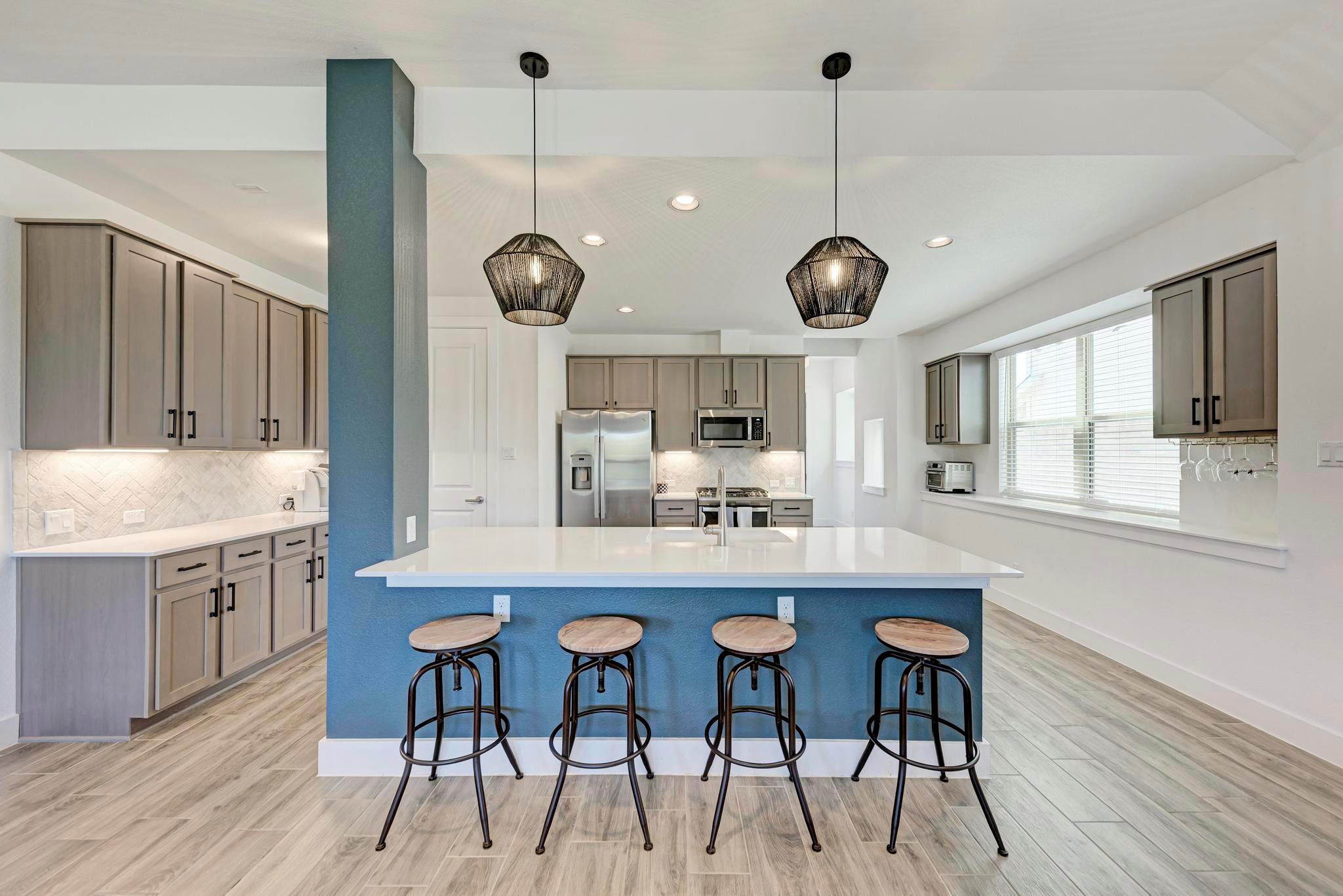 521 Elm Green St, Hutto, TX 78634