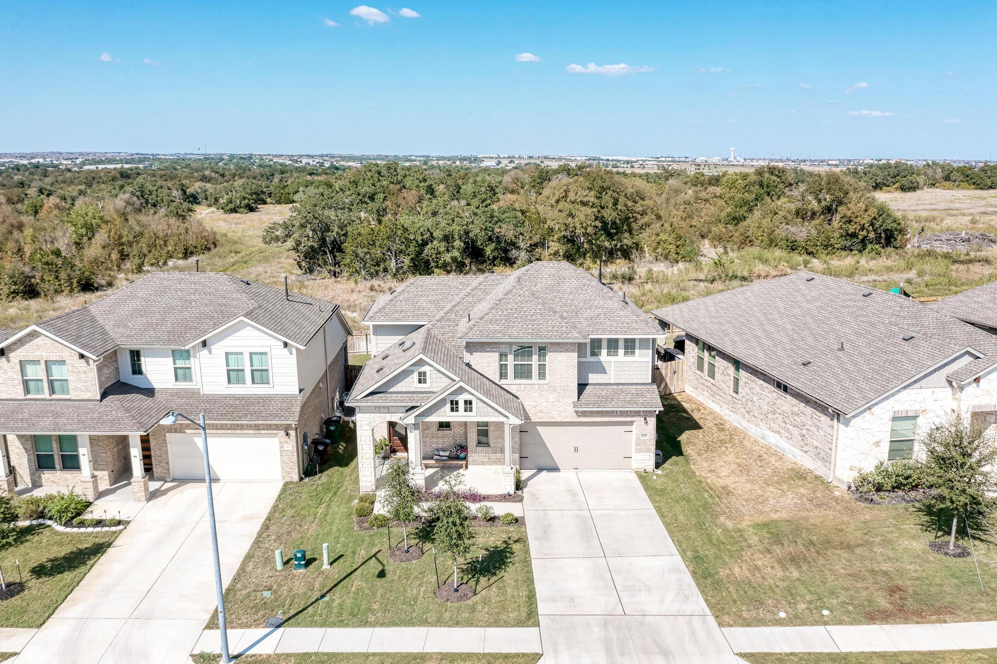 521 Elm Green St, Hutto, TX 78634