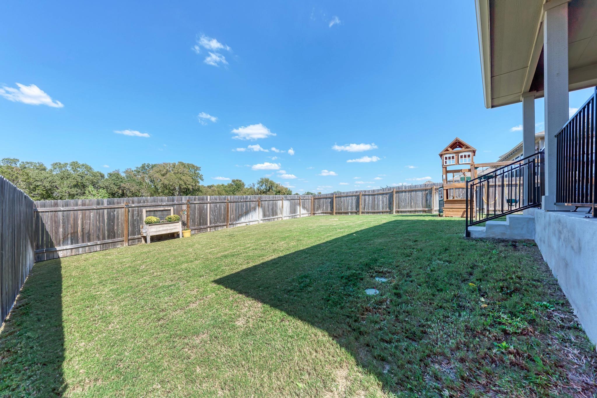 521 Elm Green St, Hutto, TX 78634