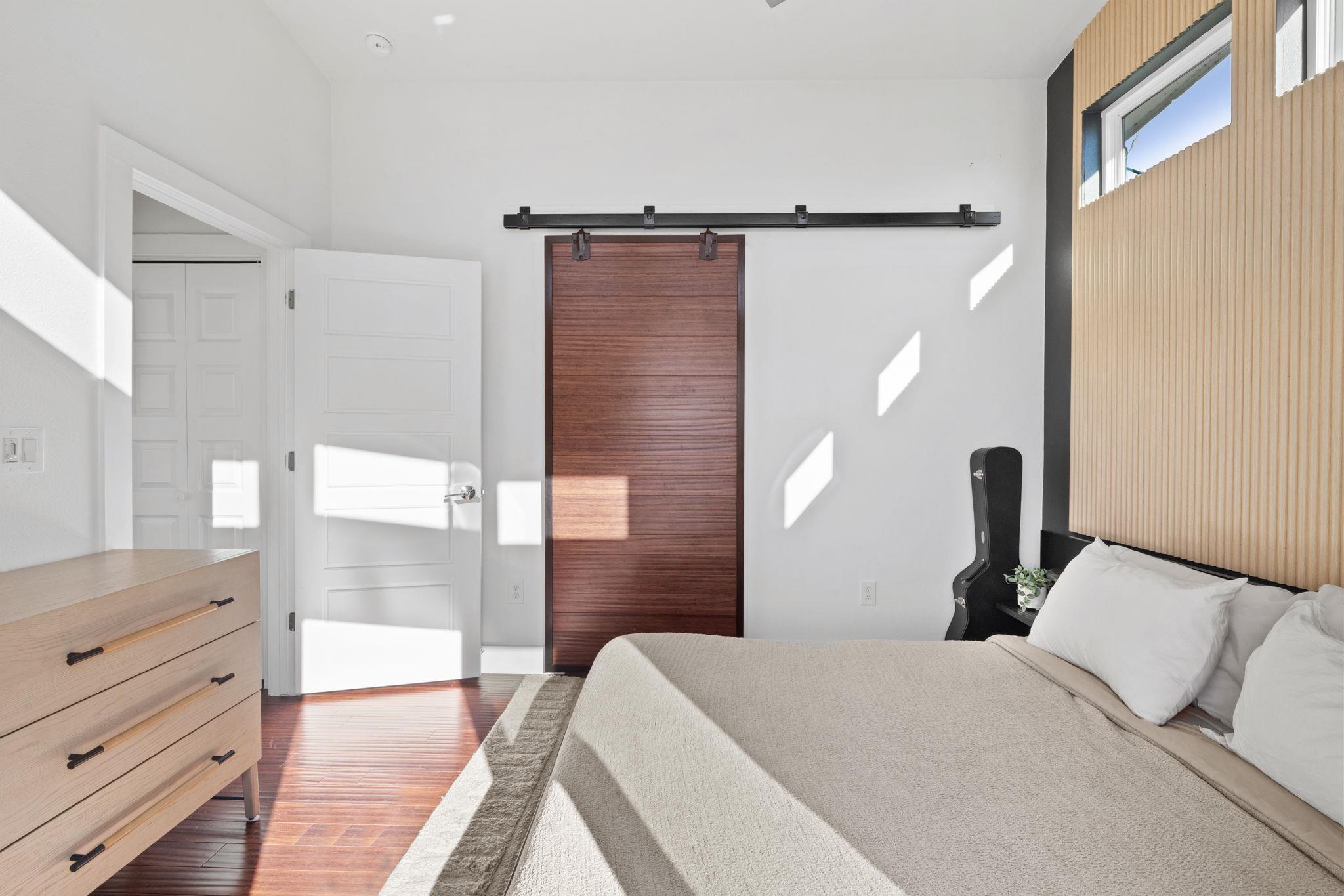 1904 E 17th St # B, Austin, TX 78702