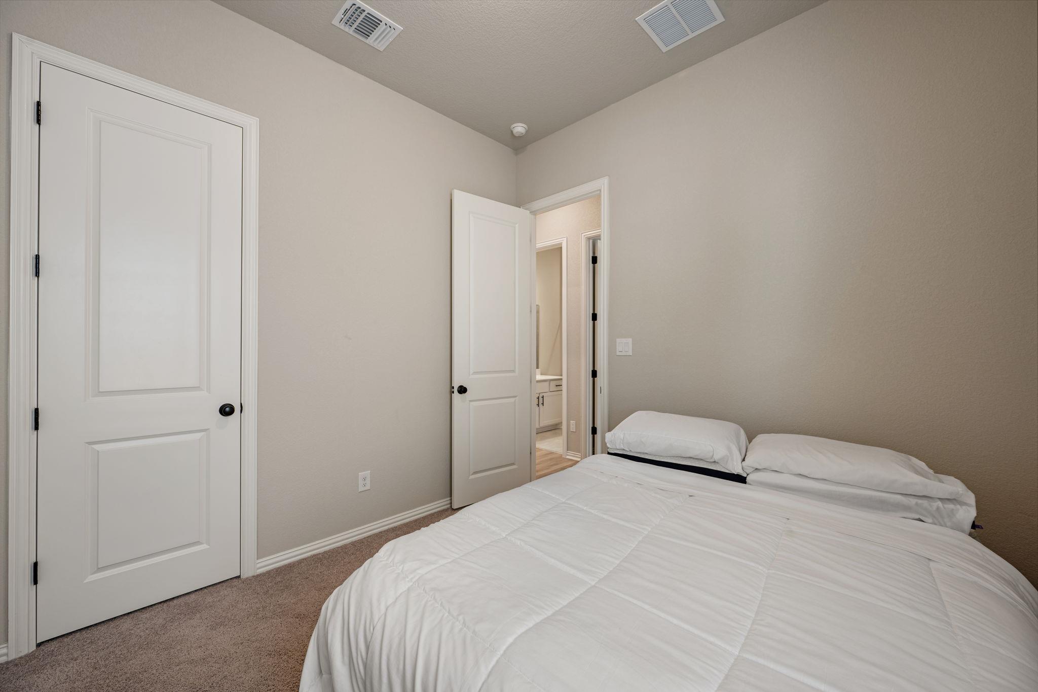 381 Darley Oak Dr, Dripping Springs, TX 78620