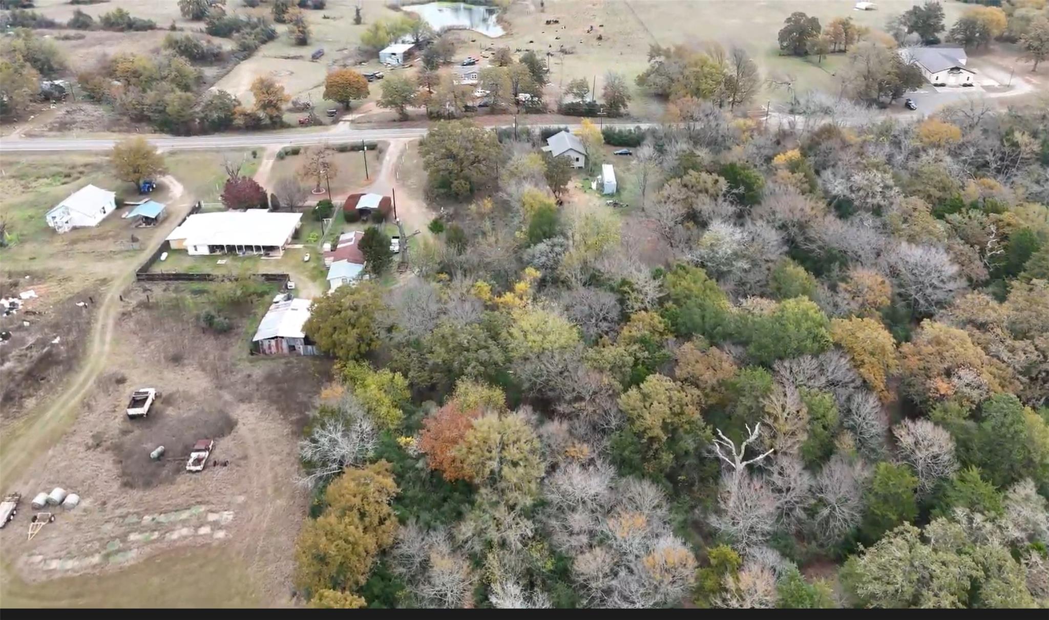 7695 Fm 141, Dime Box, TX 77853