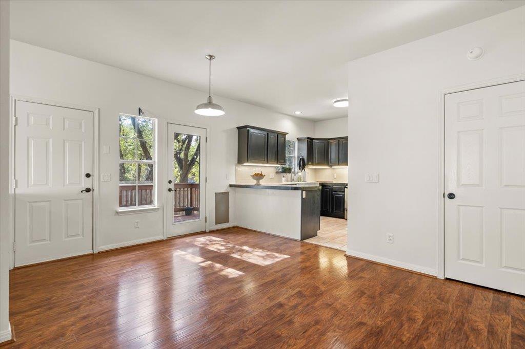 22000 Moffat Dr, Spicewood, TX 78669