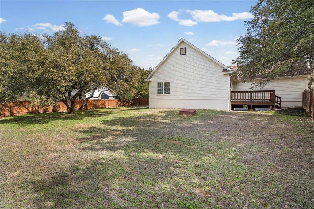 22000 Moffat Dr, Spicewood, TX 78669