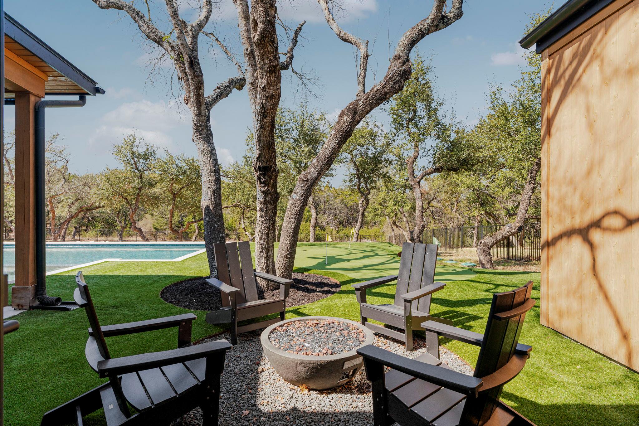 243 Emerald Point Cv, Driftwood, TX 78619