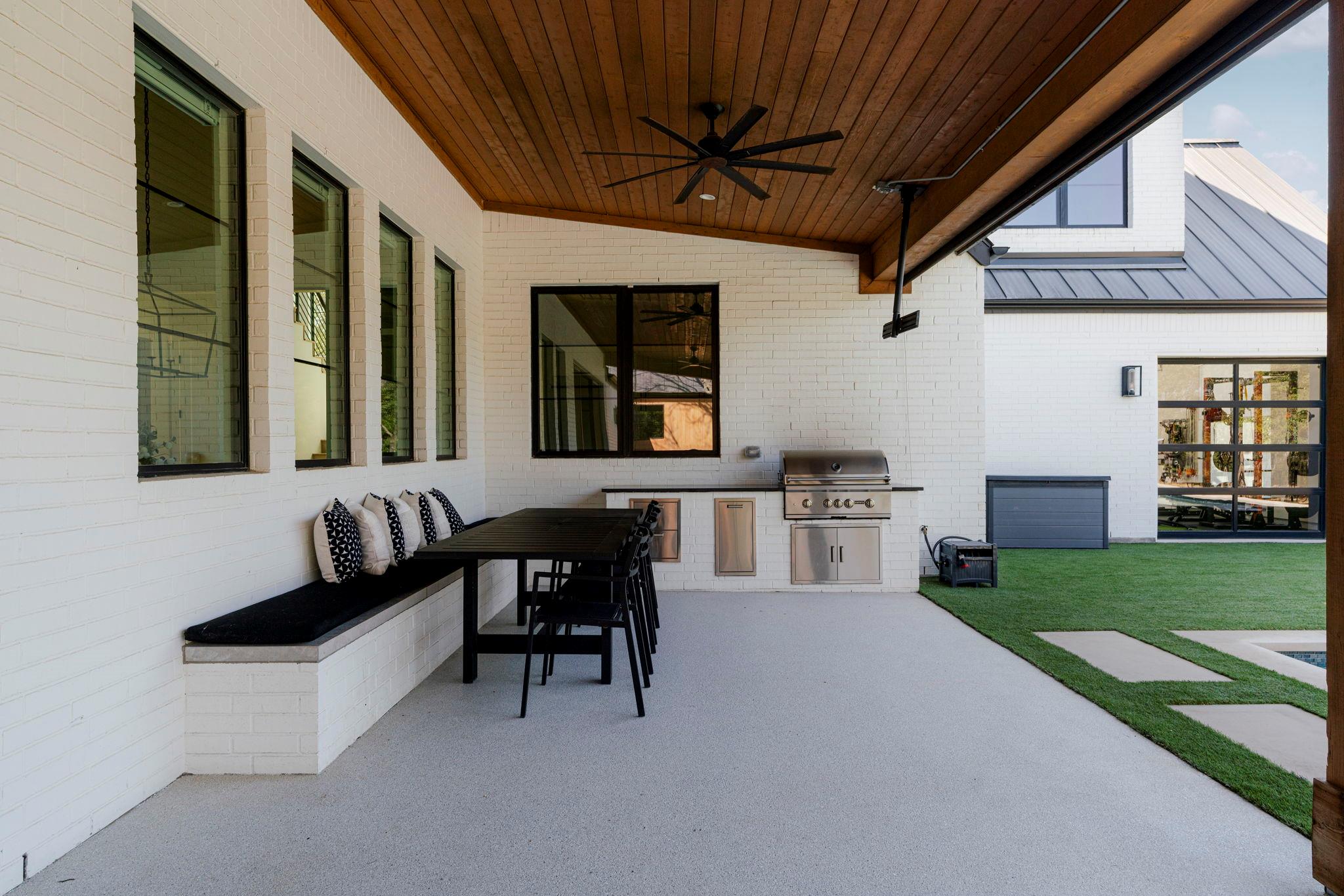 243 Emerald Point Cv, Driftwood, TX 78619