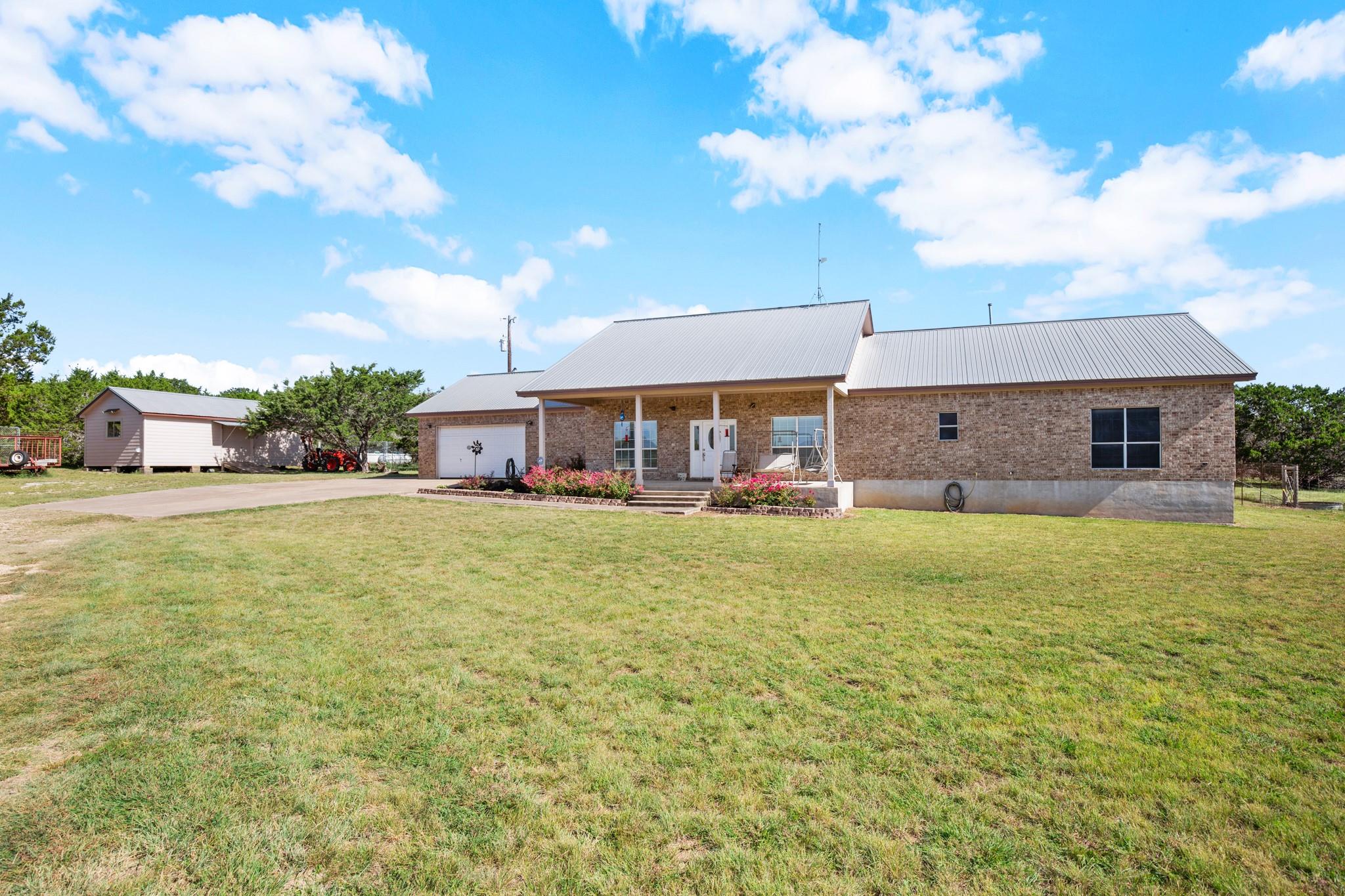 2110 County Road 285, Liberty Hill, TX 78642