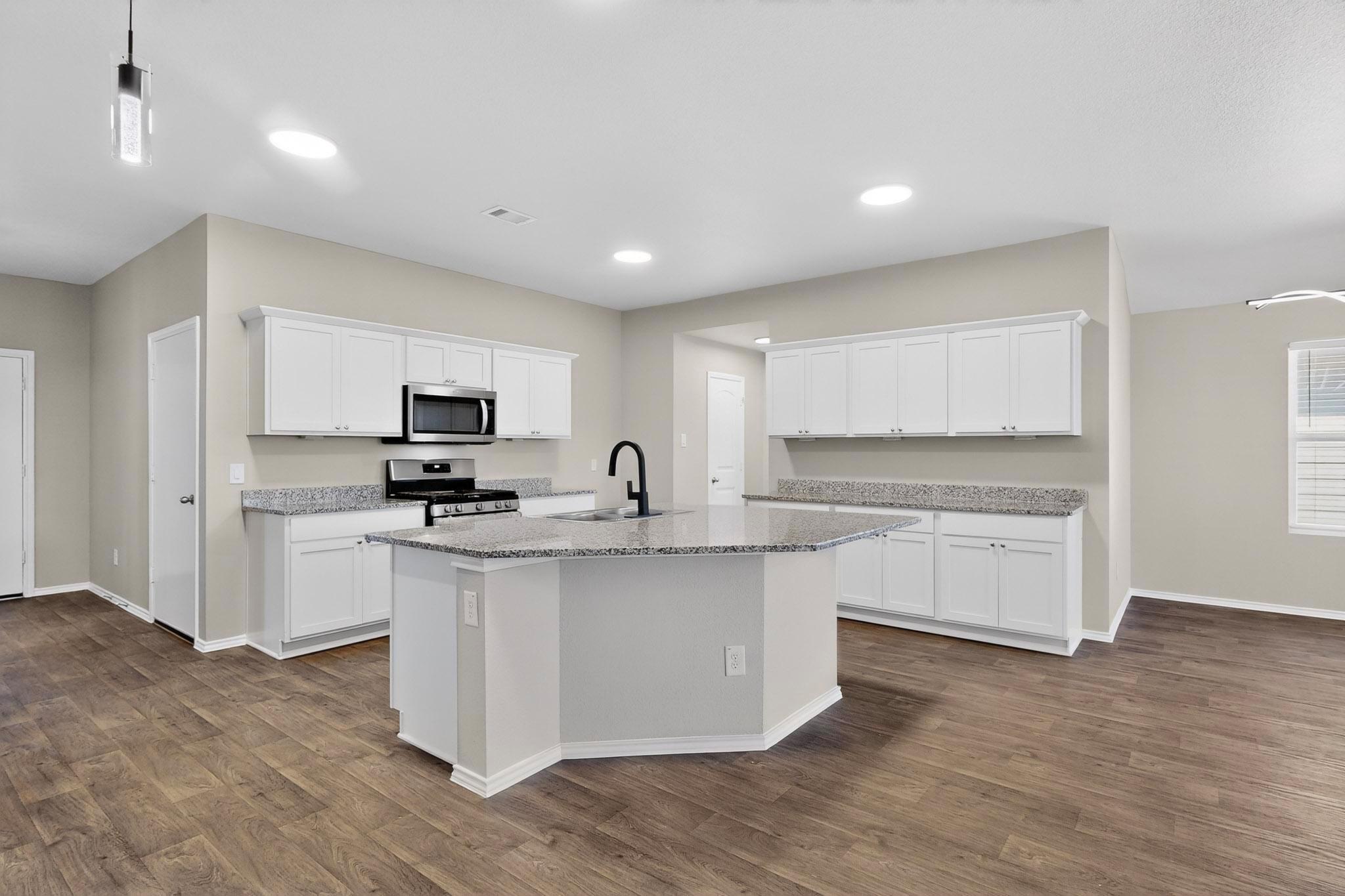 218 Sickle Loop, Kyle, TX 78640