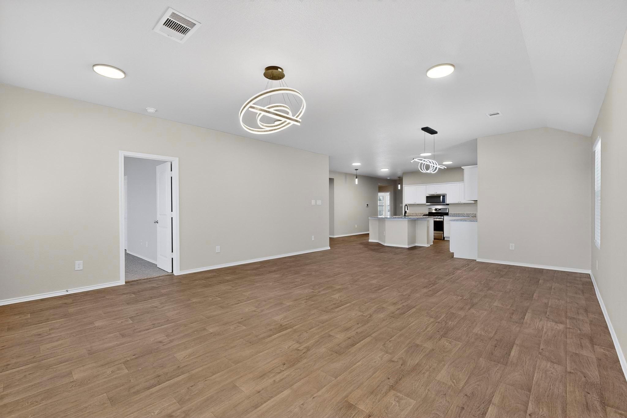 218 Sickle Loop, Kyle, TX 78640