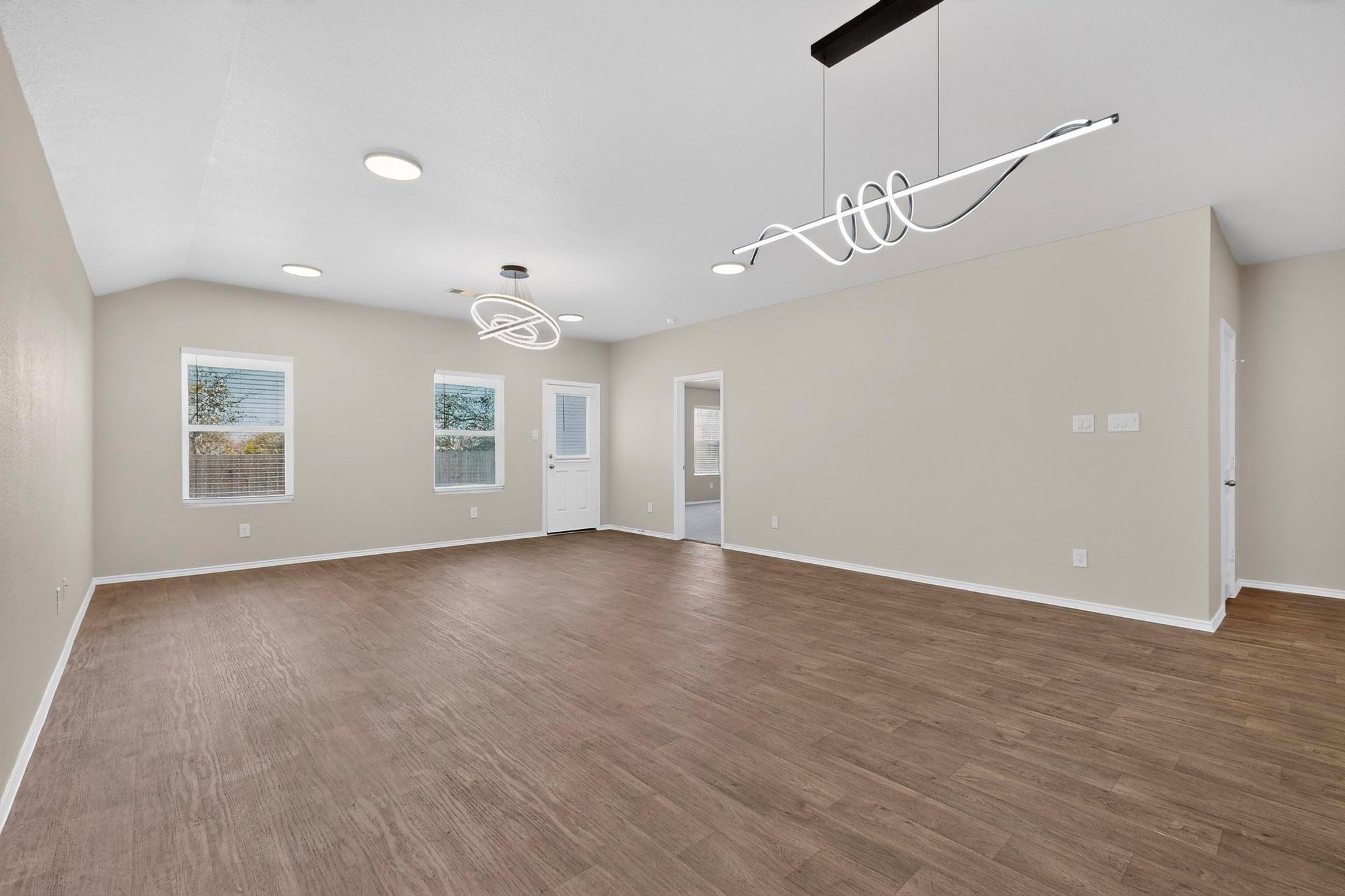 218 Sickle Loop, Kyle, TX 78640