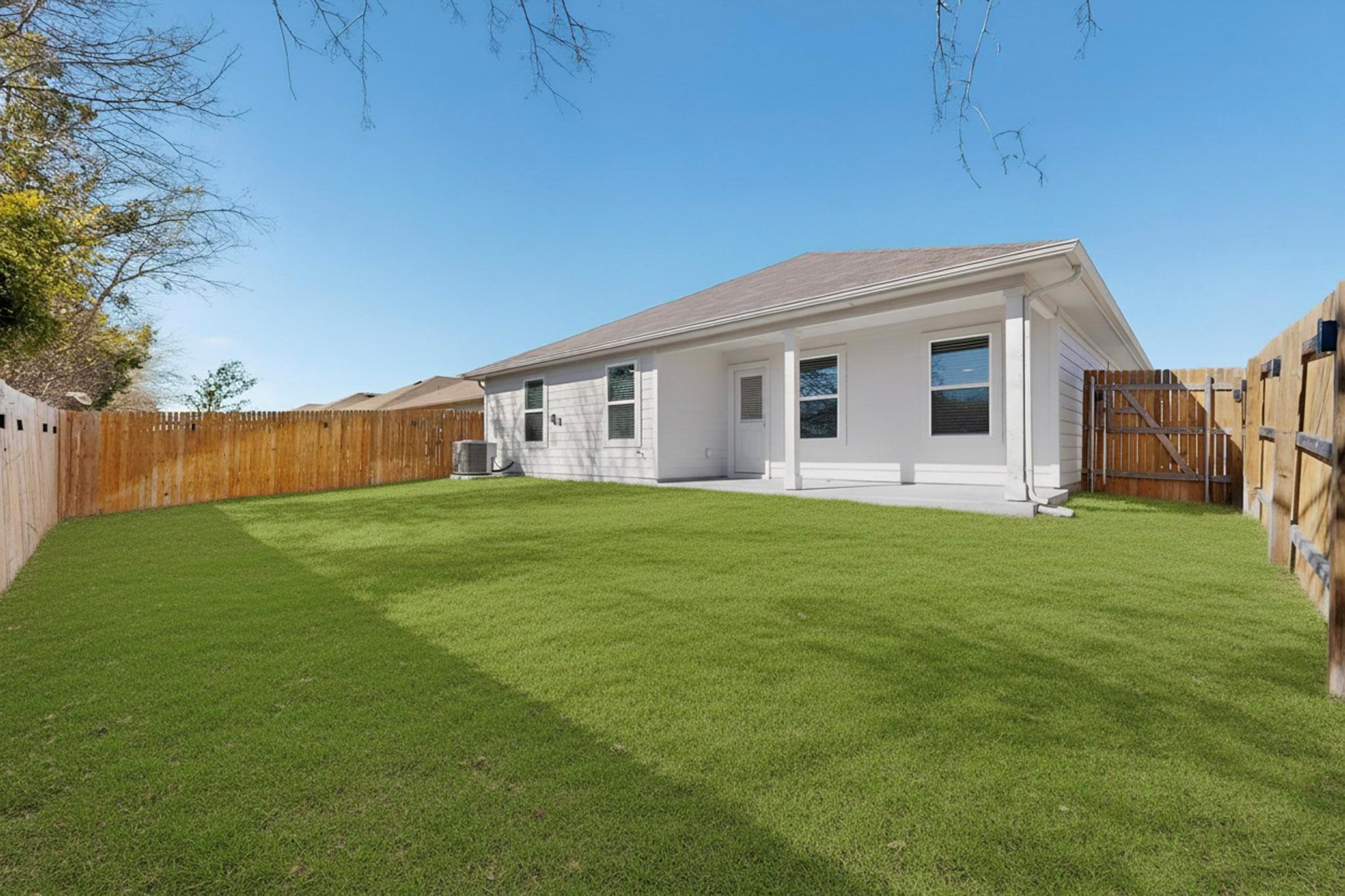 218 Sickle Loop, Kyle, TX 78640