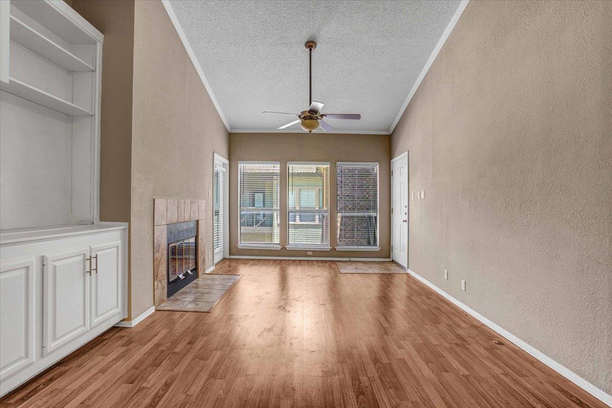 807 W 25th St # 307, Austin, TX 78705