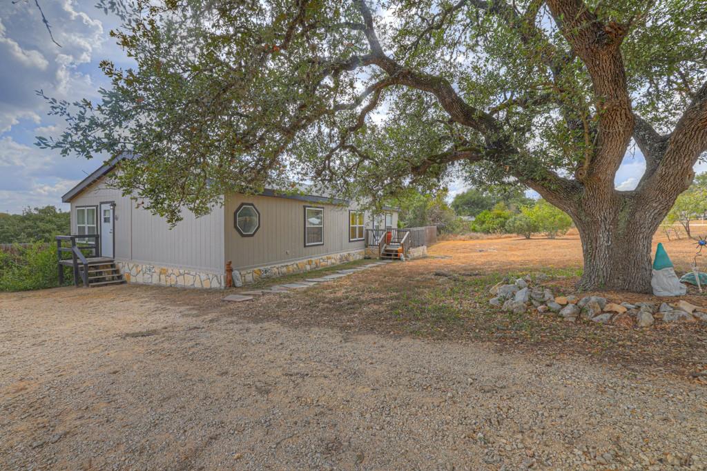 859 Morningwood Dr, San Marcos, TX 78666