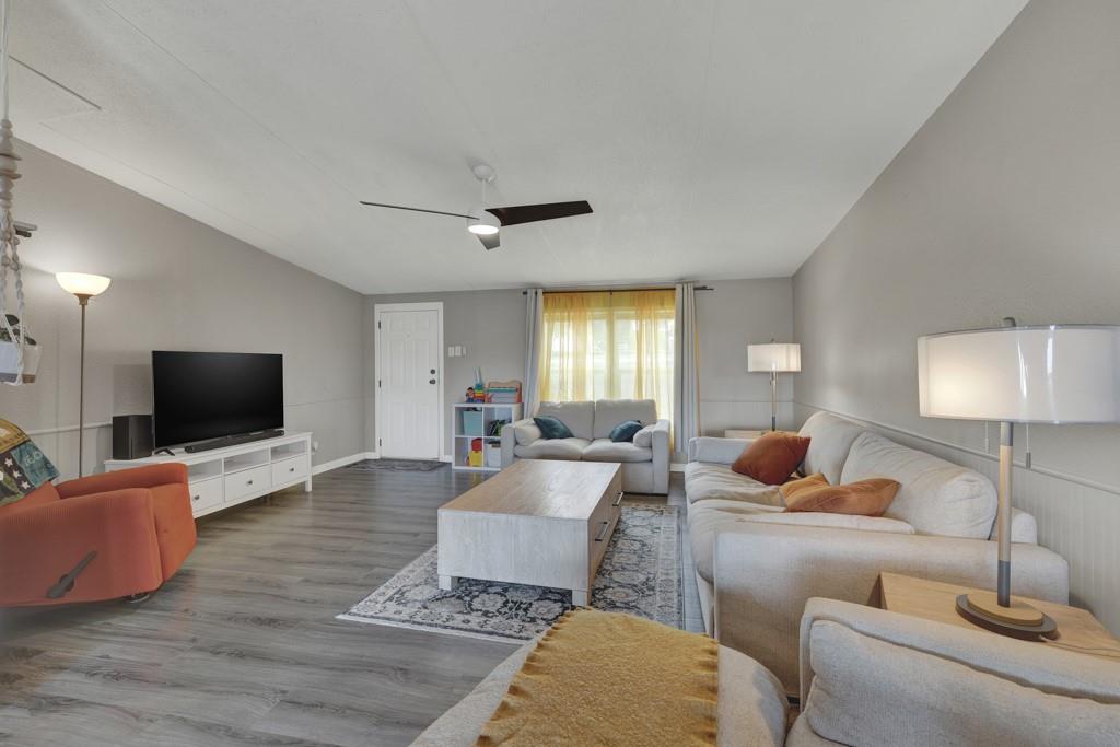 859 Morningwood Dr, San Marcos, TX 78666