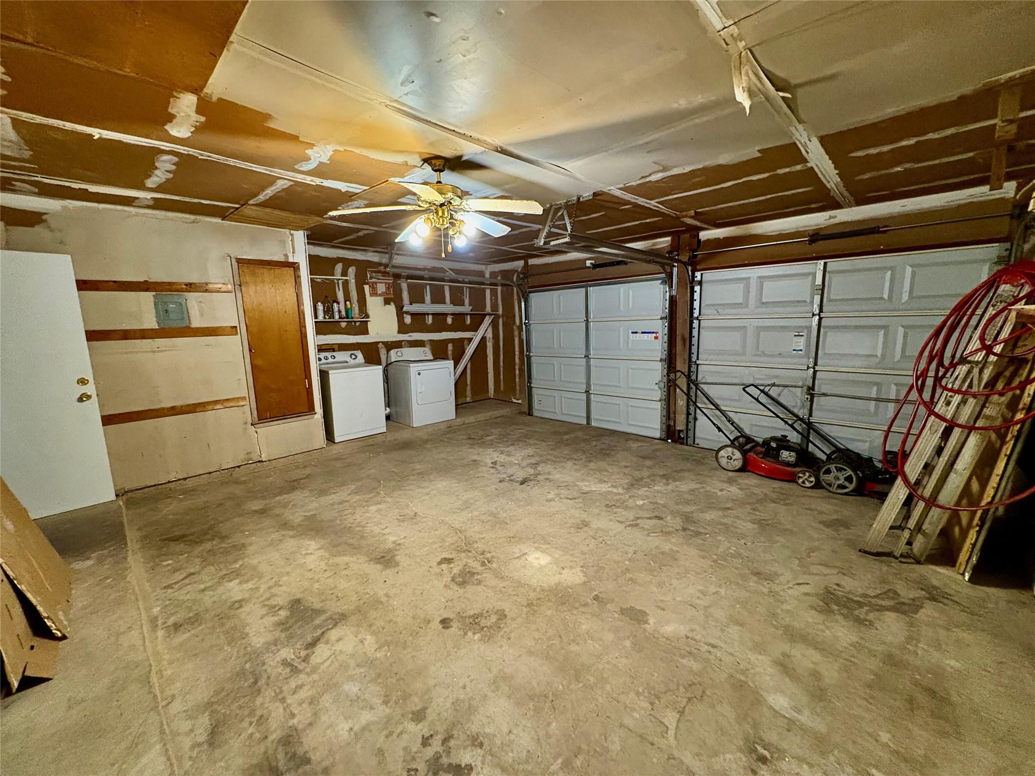 6200 Woodhue Dr, Austin, TX 78745