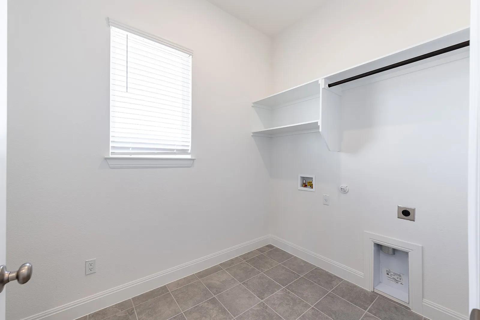 127 Silverbell Ln, Bastrop, TX 78602