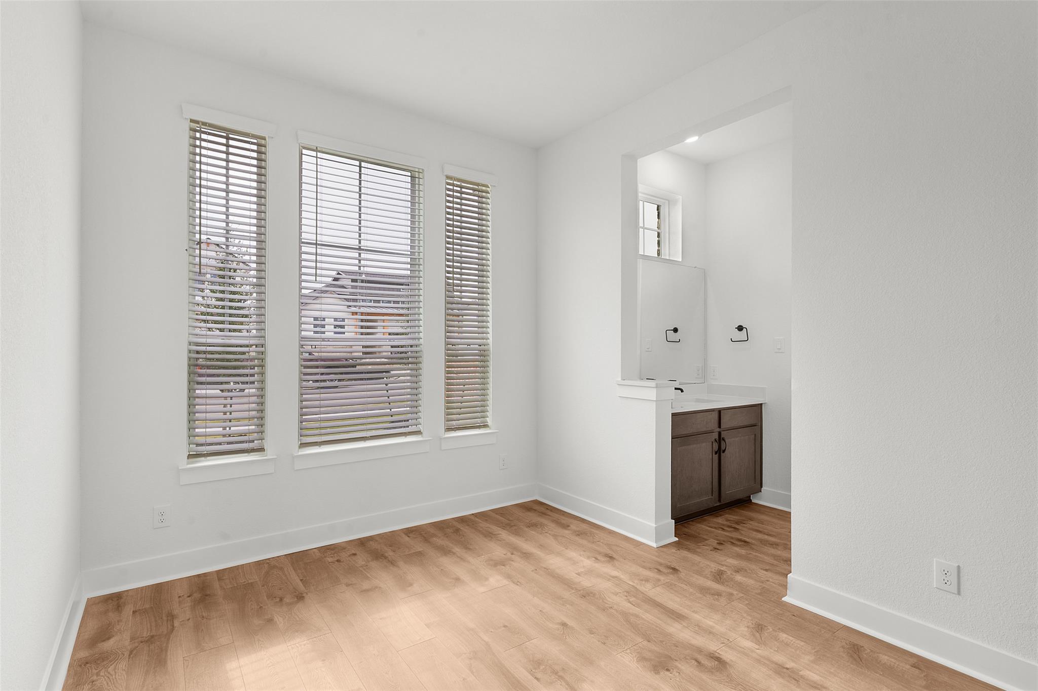 17308 Silverman Dr, Pflugerville, TX 78660