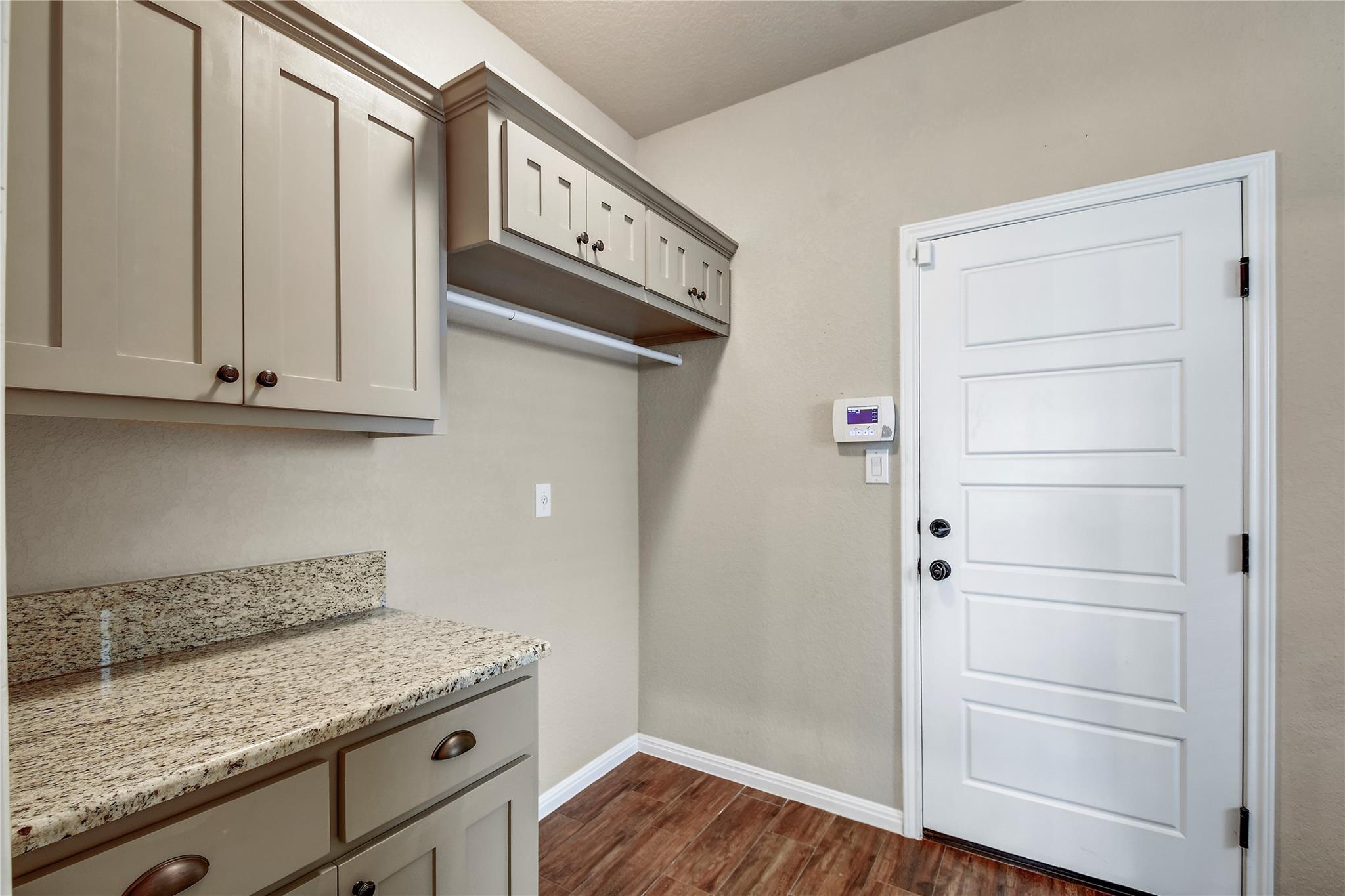 2281 Sungate Dr, New Braunfels, TX 78130