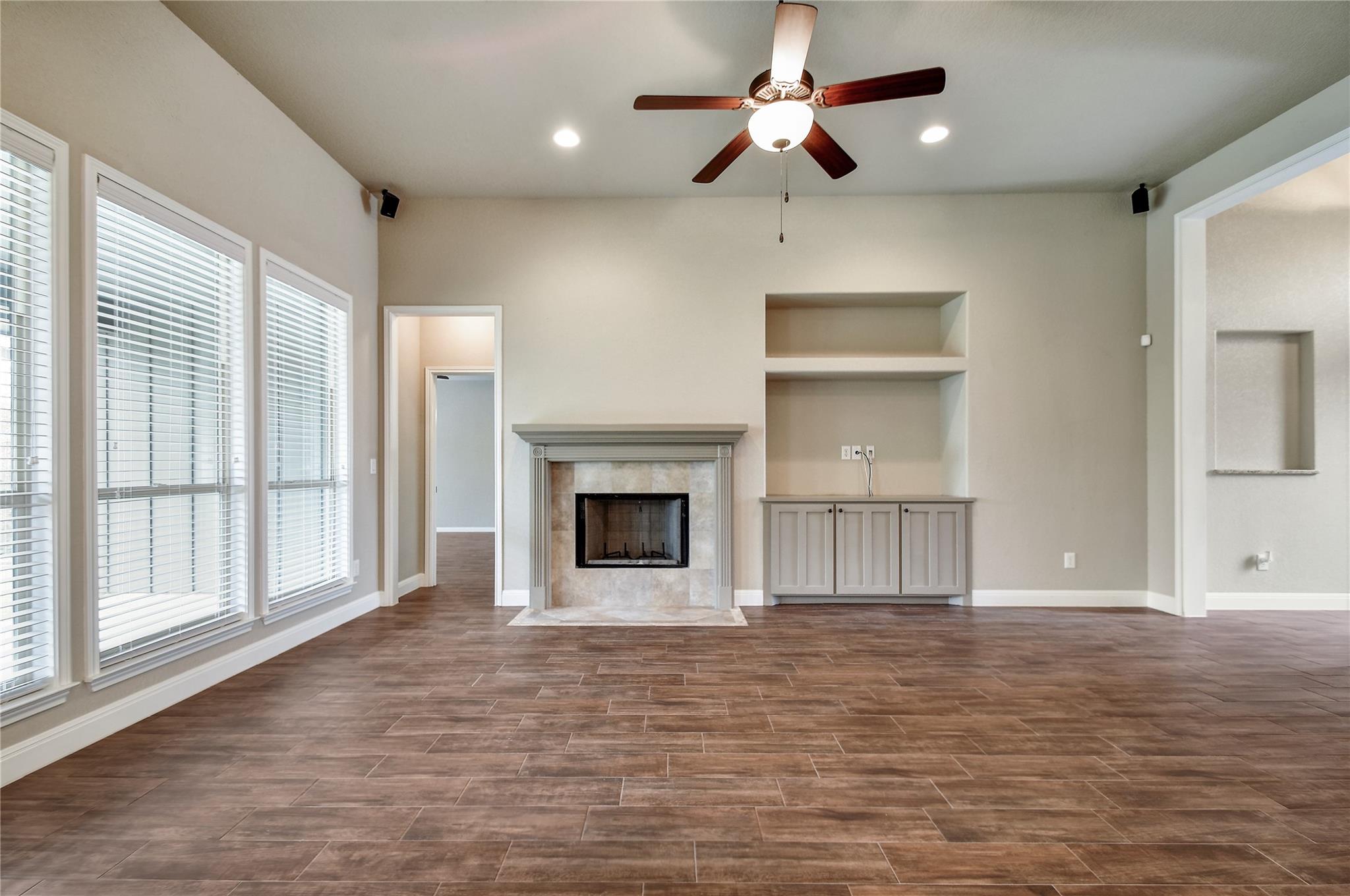 2281 Sungate Dr, New Braunfels, TX 78130