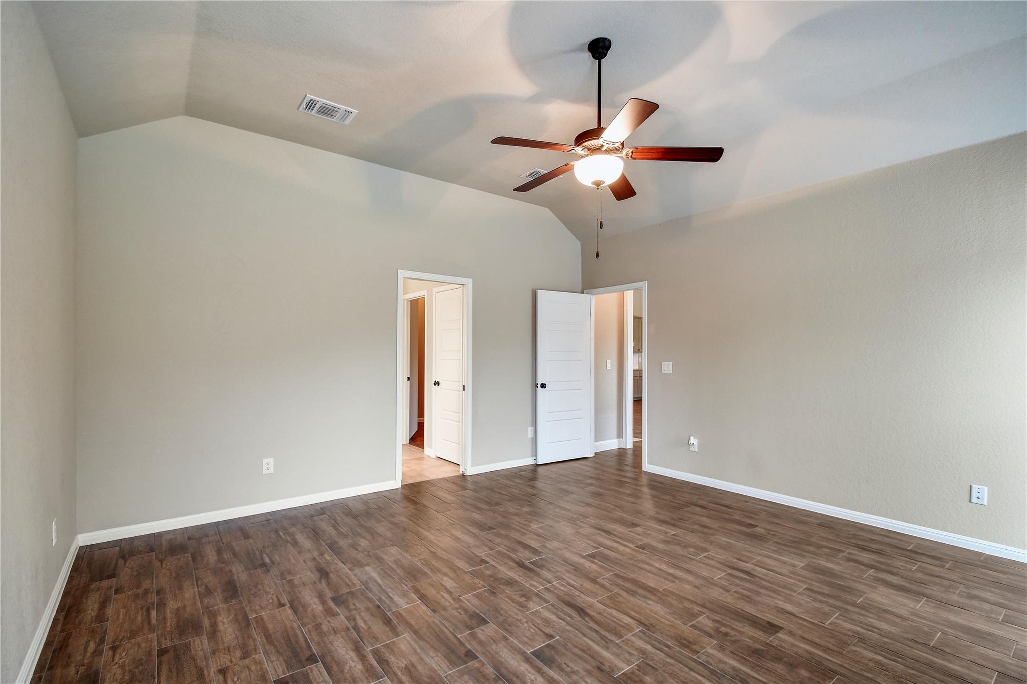 2281 Sungate Dr, New Braunfels, TX 78130