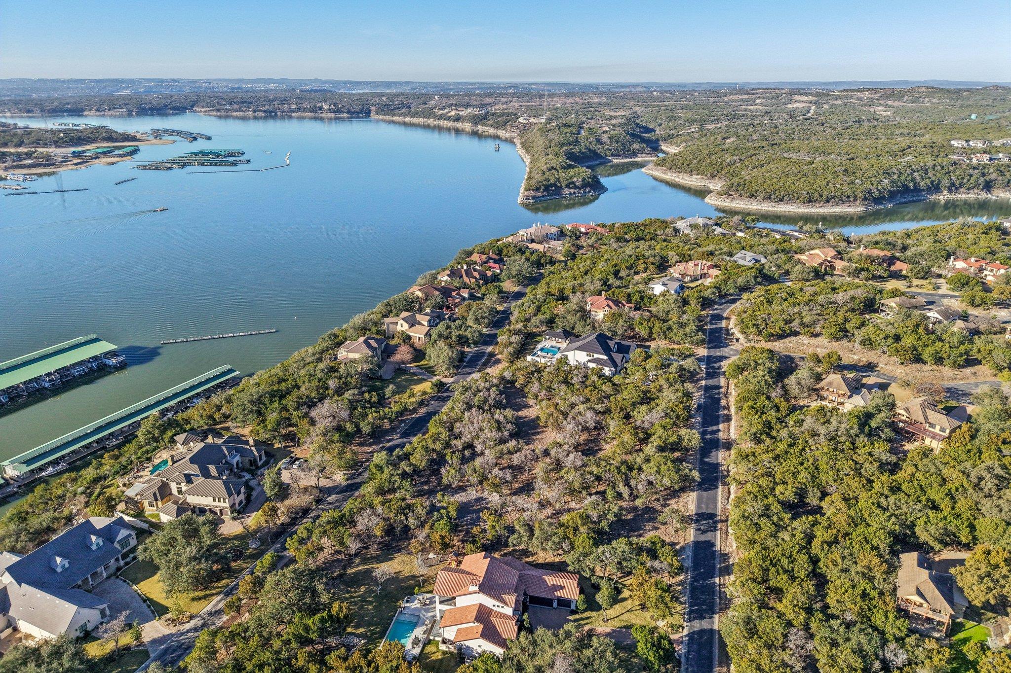 17507 Navigation Ln, Lago Vista, TX 78645