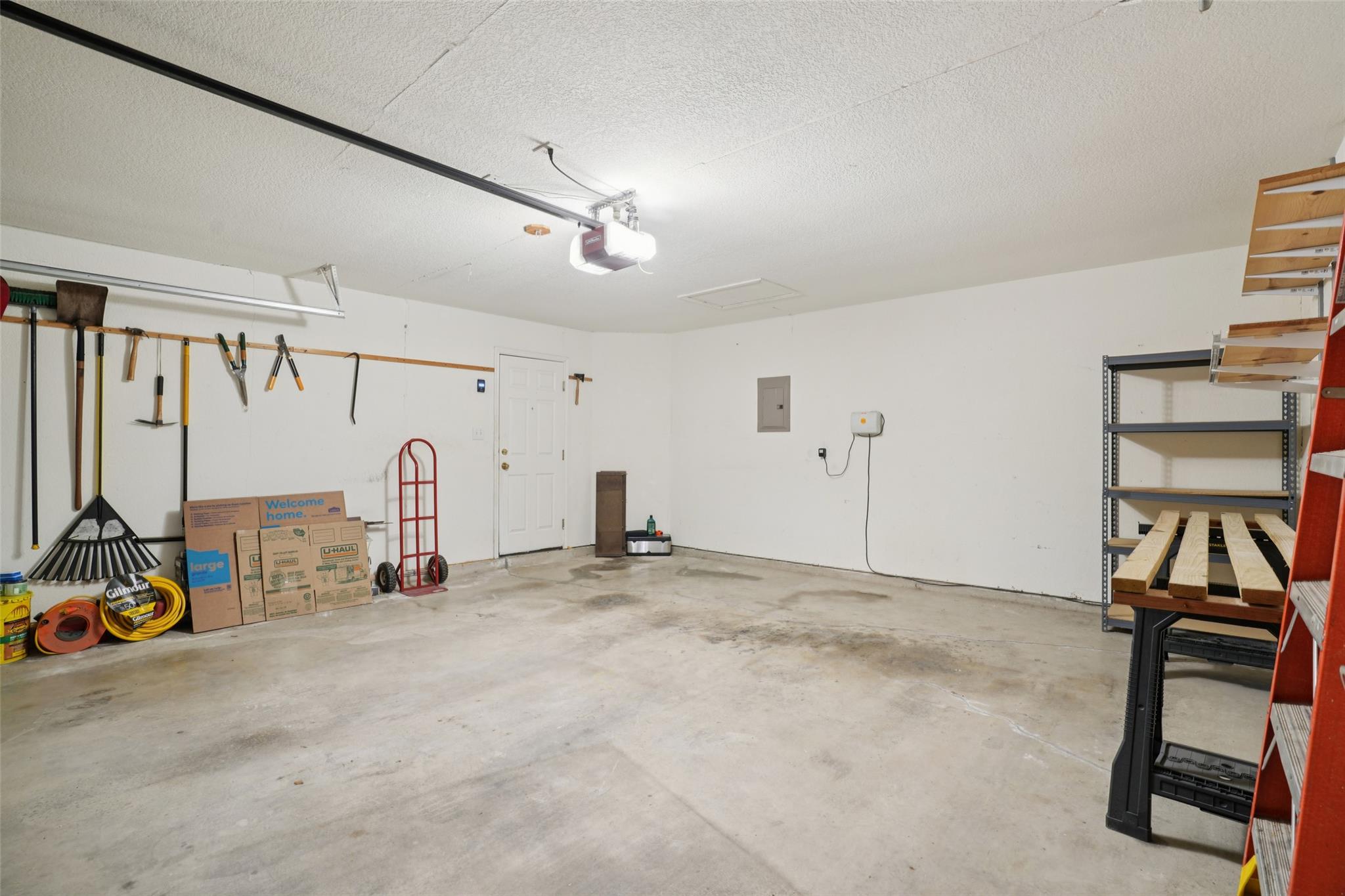 410 S Water Ln, New Braunfels, TX 78130