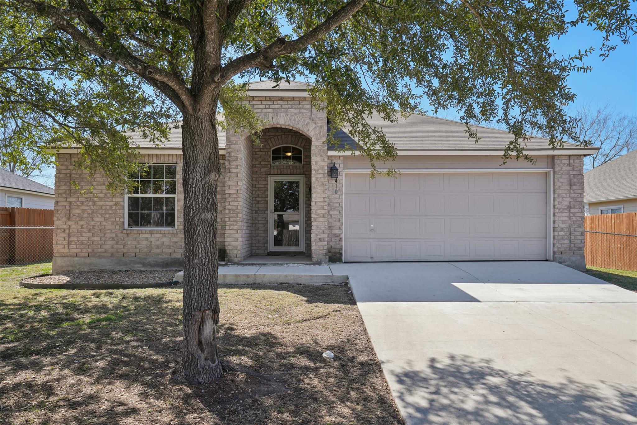 410 S Water Ln, New Braunfels, TX 78130