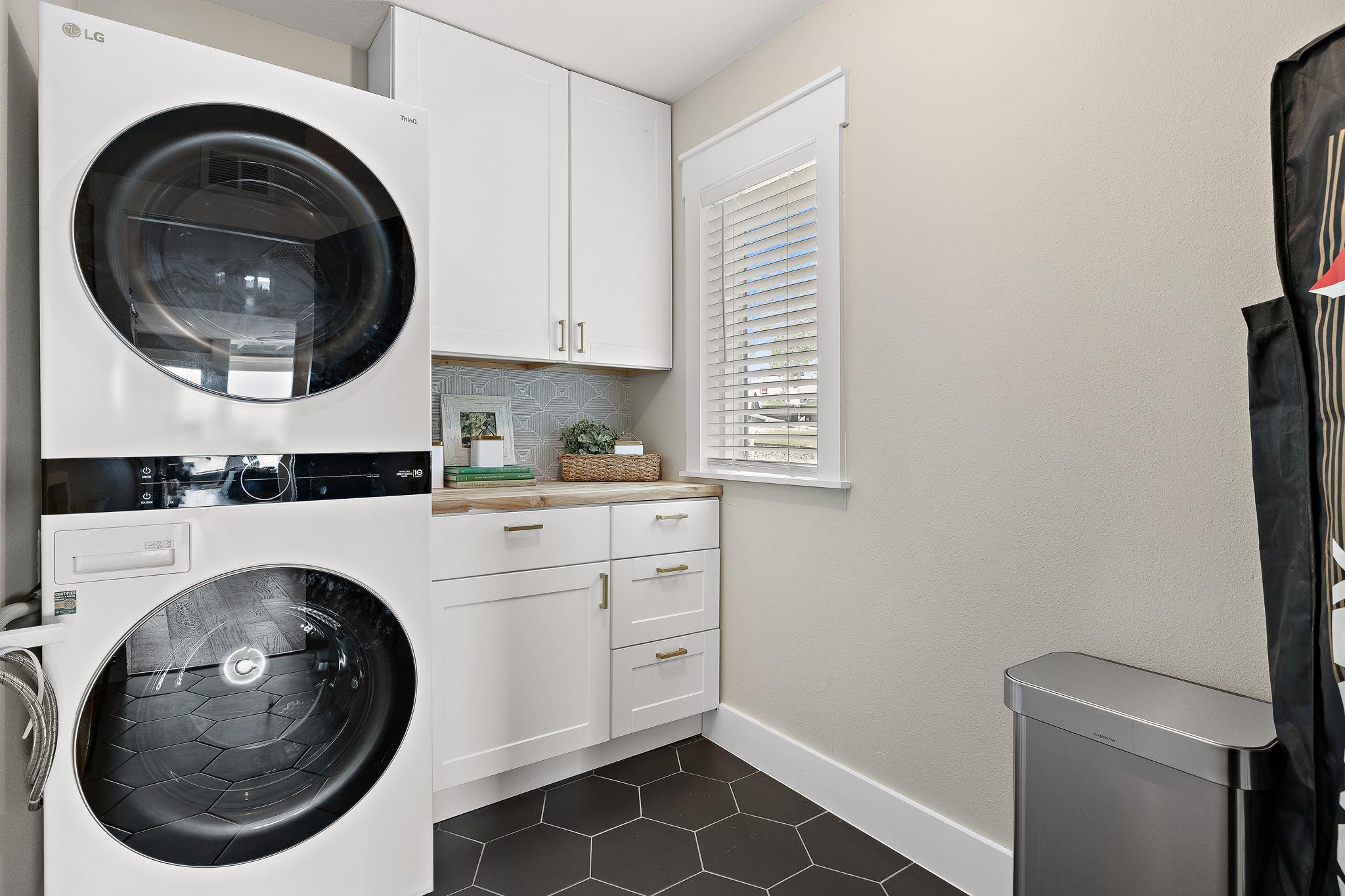 305 Venture Blvd S, Lago Vista, TX 78645