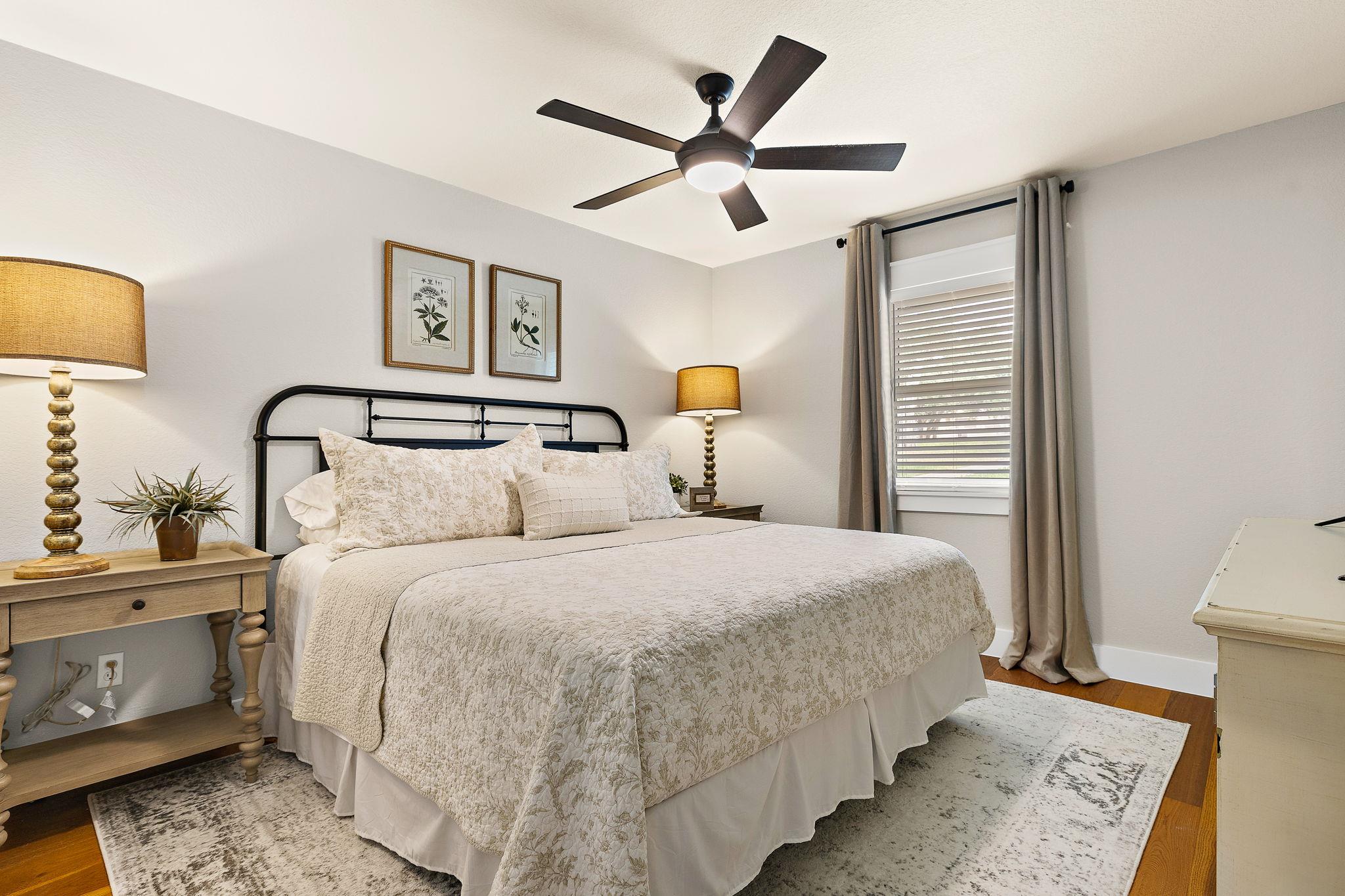 305 Venture Blvd S, Lago Vista, TX 78645