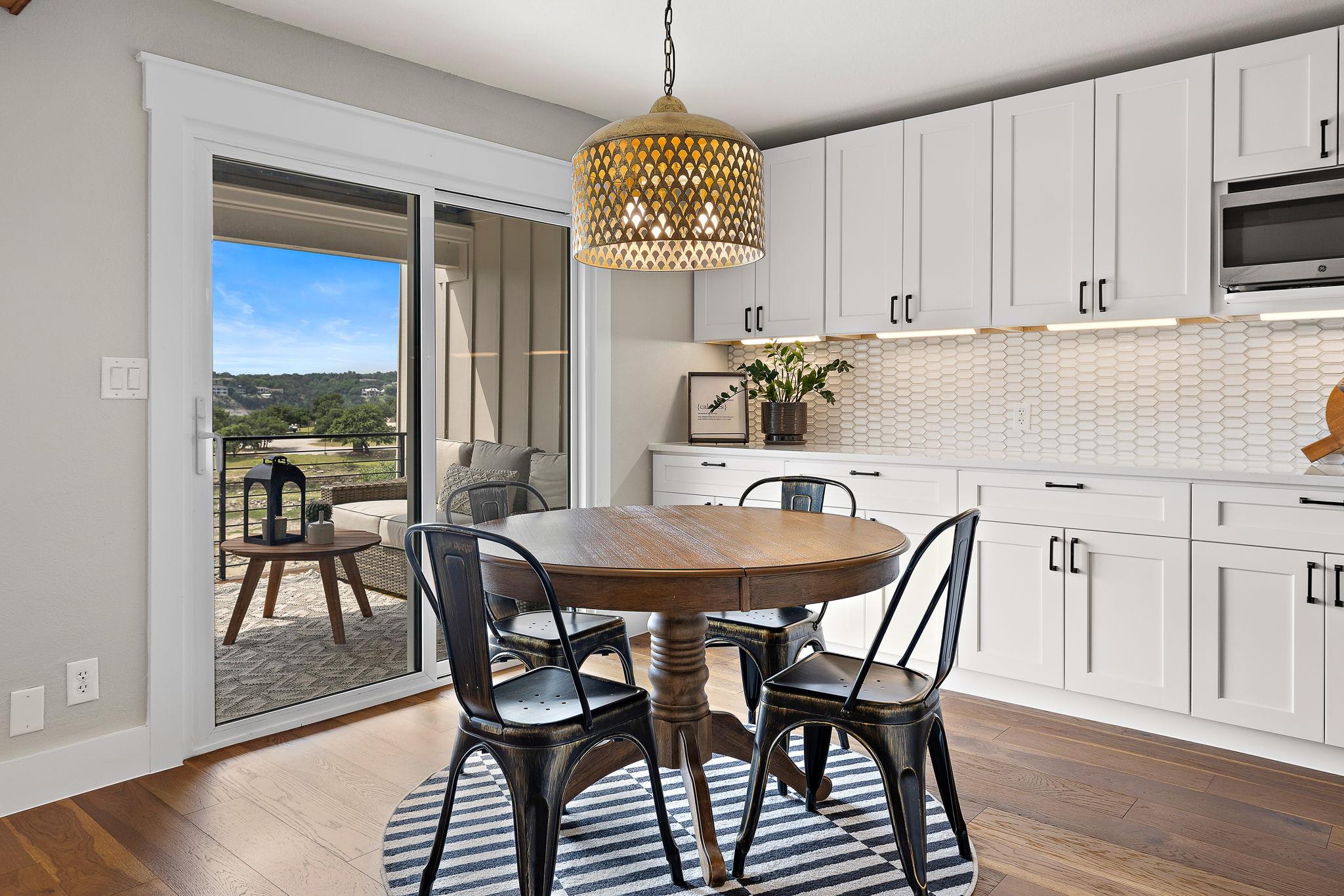 305 Venture Blvd S, Lago Vista, TX 78645