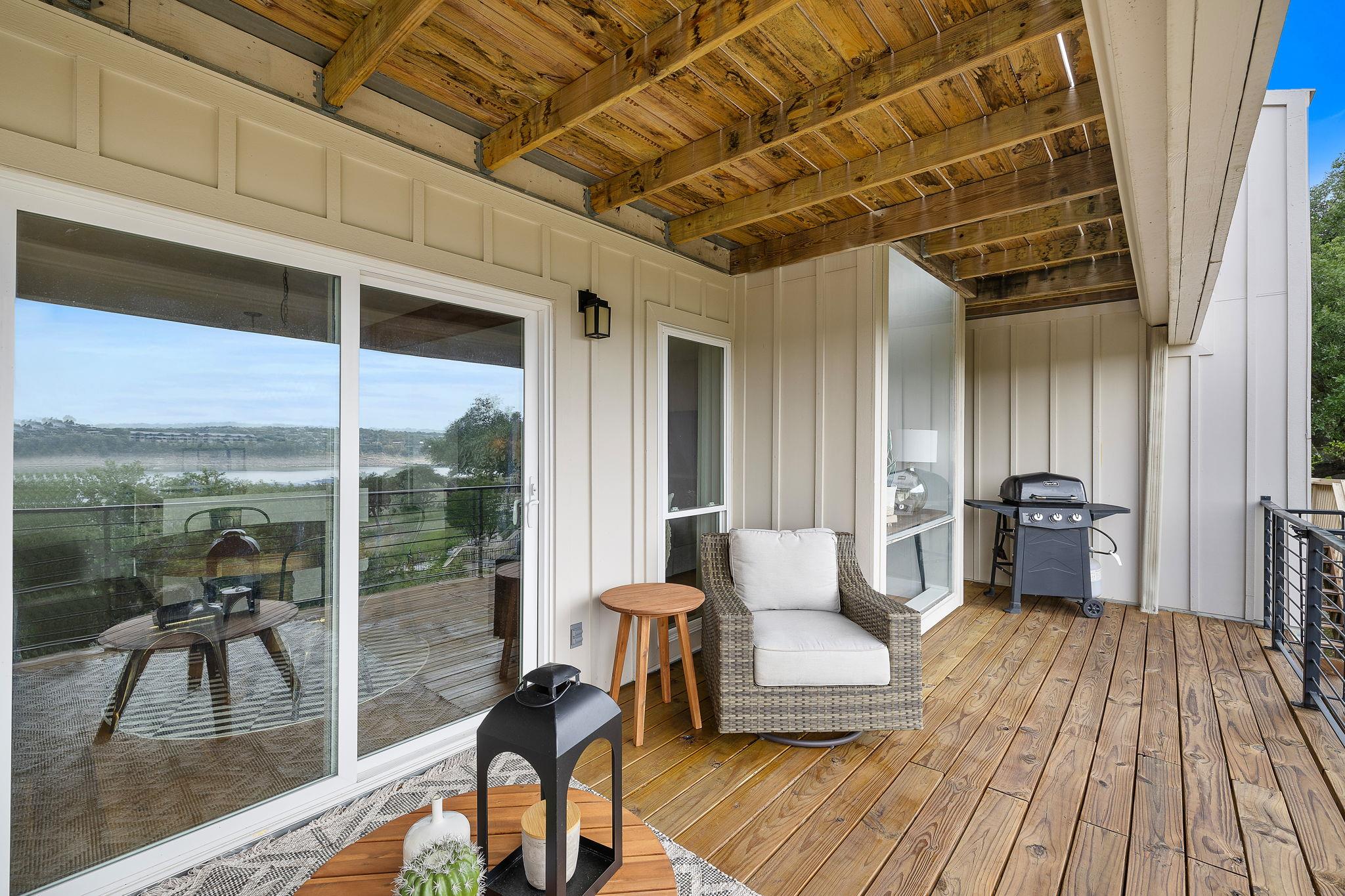 305 Venture Blvd S, Lago Vista, TX 78645