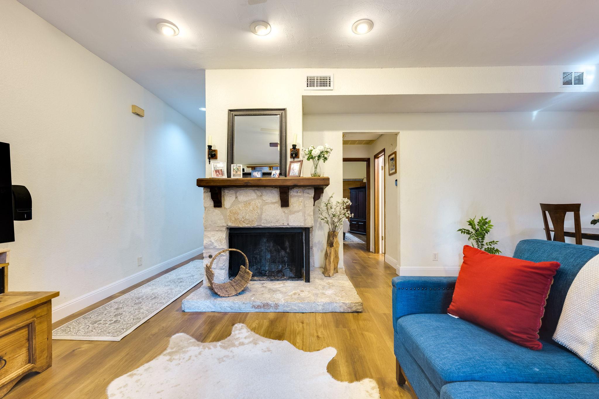 3809 Spicewood Springs Rd # 150, Austin, TX 78759