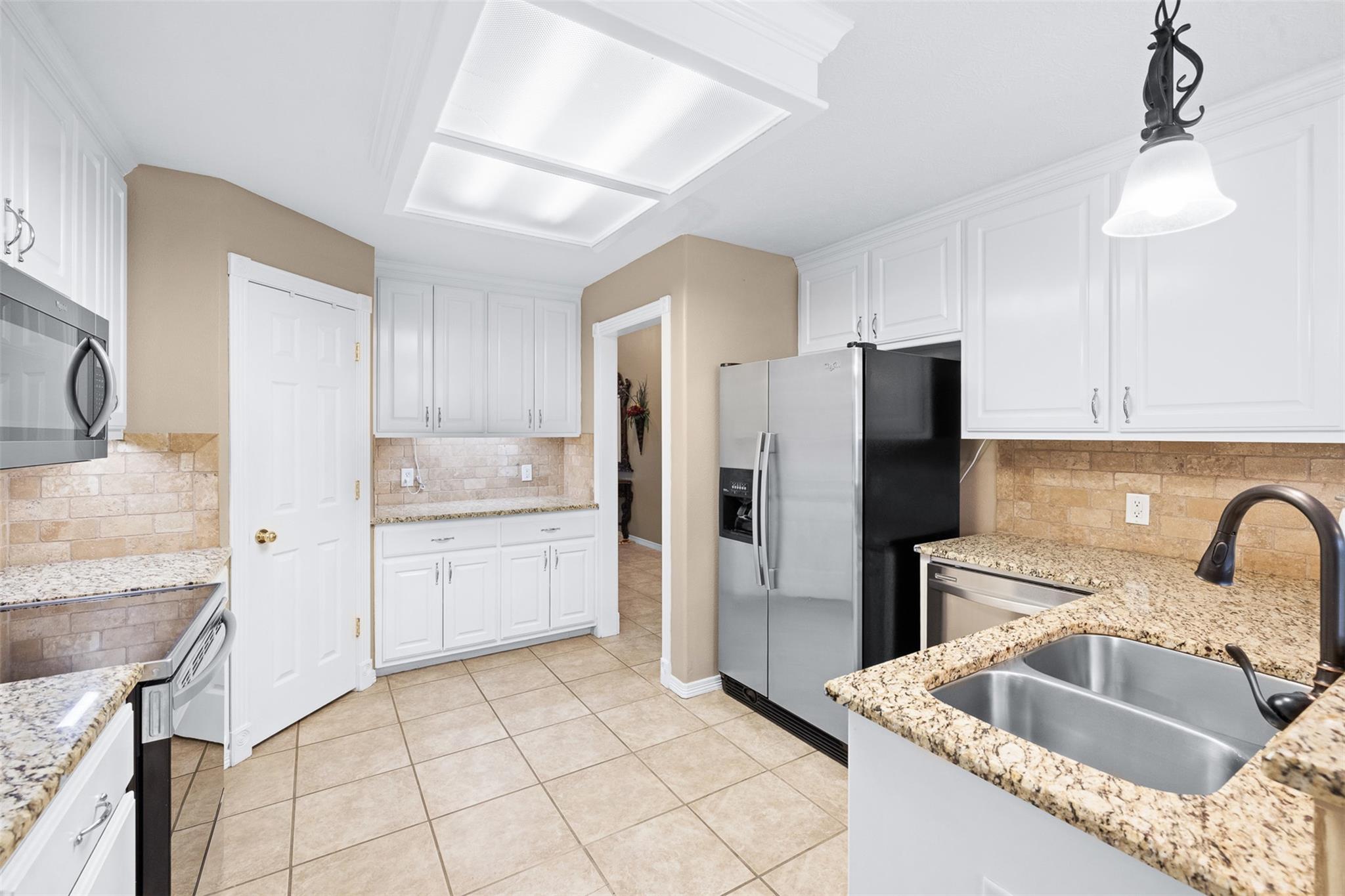 813 Woodson Drive, Caldwell, TX 77836