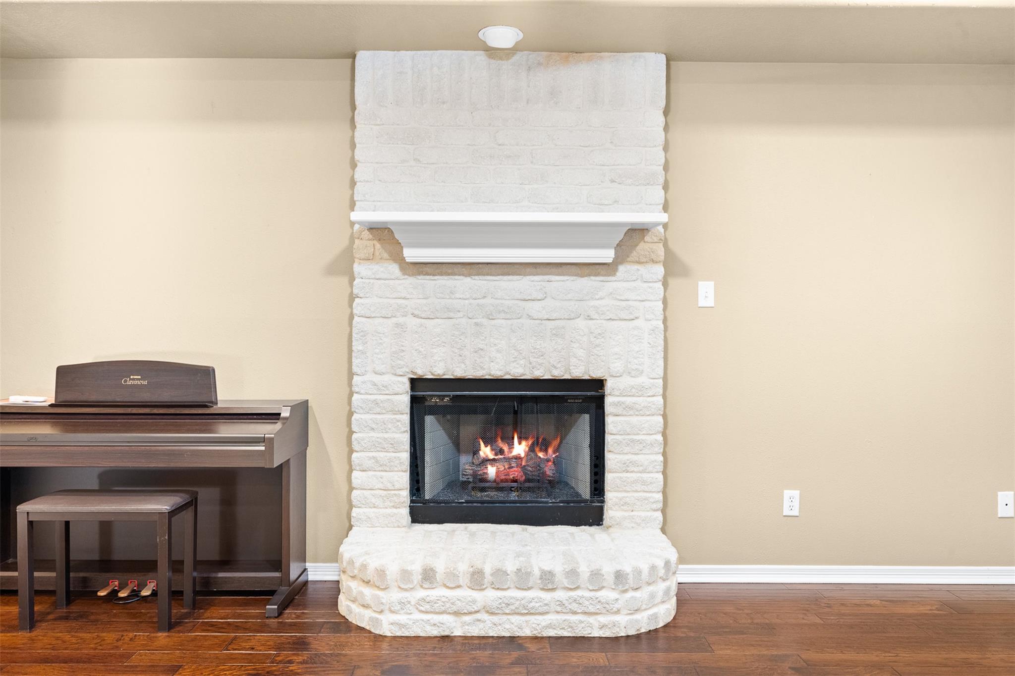 813 Woodson Drive, Caldwell, TX 77836