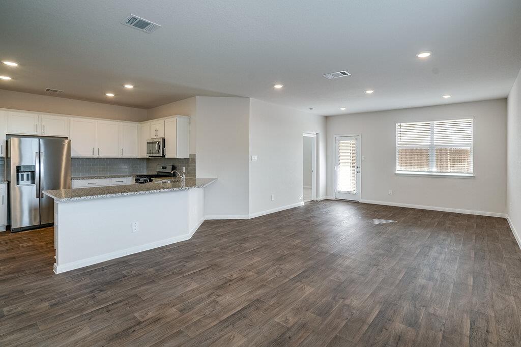 152 Docile Loop, San Marcos, TX 78666