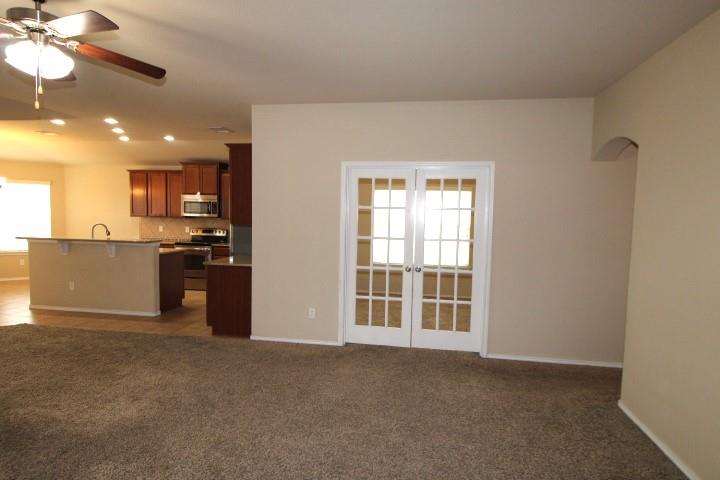 2304 Mike Dr, Copperas Cove, TX 76522