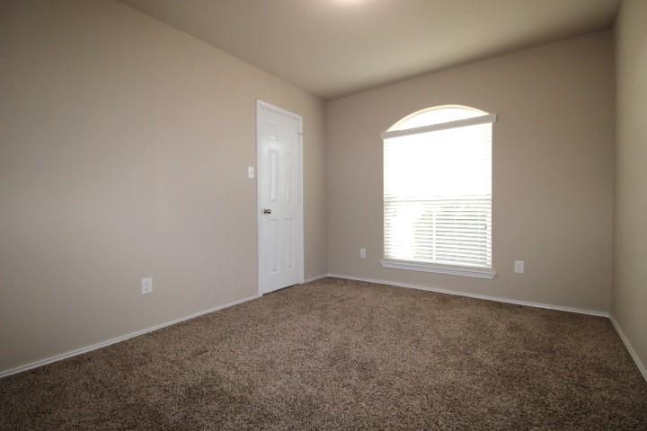 2304 Mike Dr, Copperas Cove, TX 76522