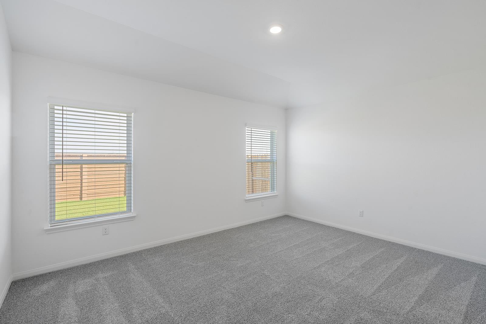 129 Paria Ct, Jarrell, TX 76537