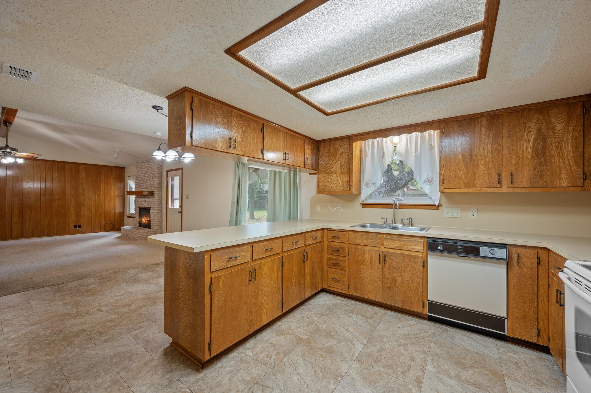 3412 Lonesome Trl, Georgetown, TX 78628