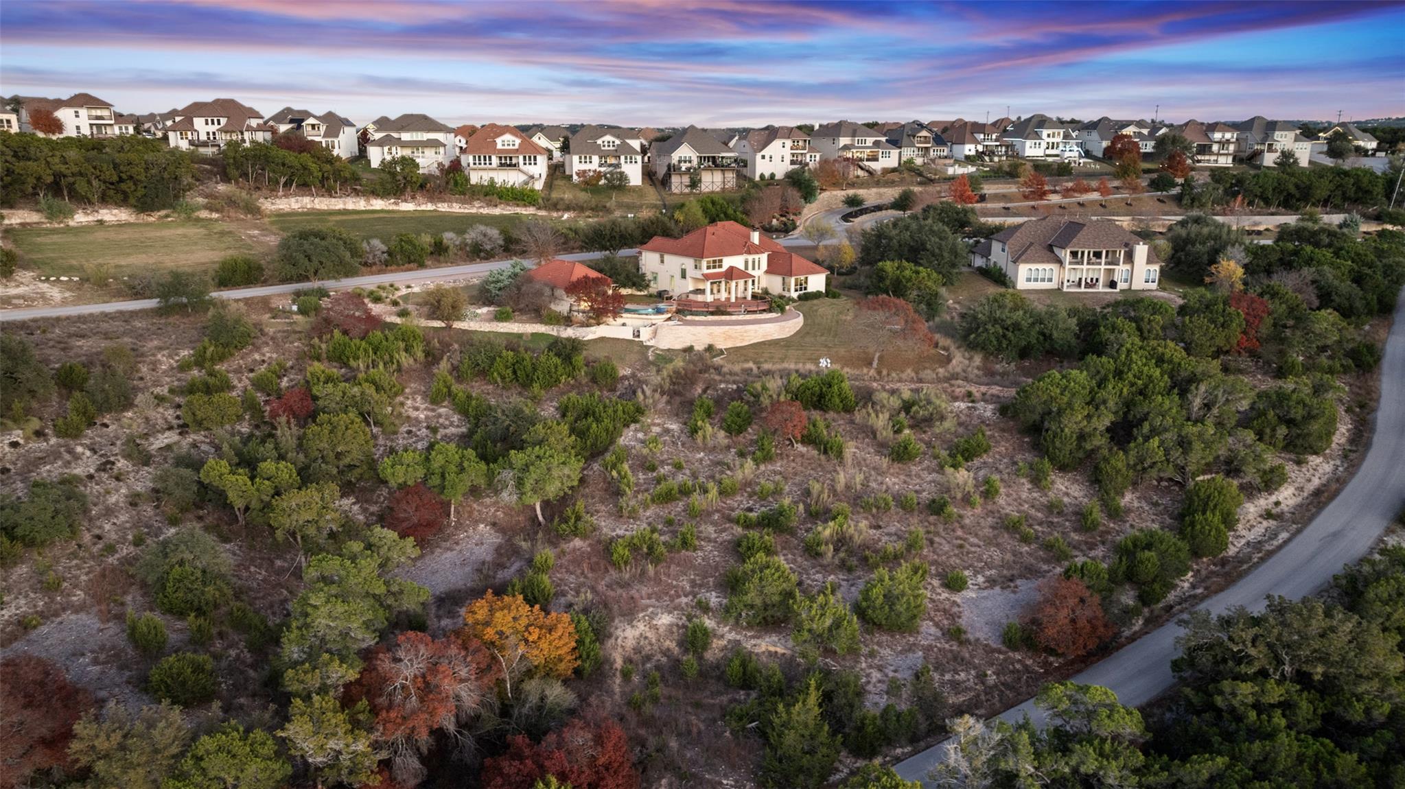 2814 Lakehurst Rd, Spicewood, TX 78669