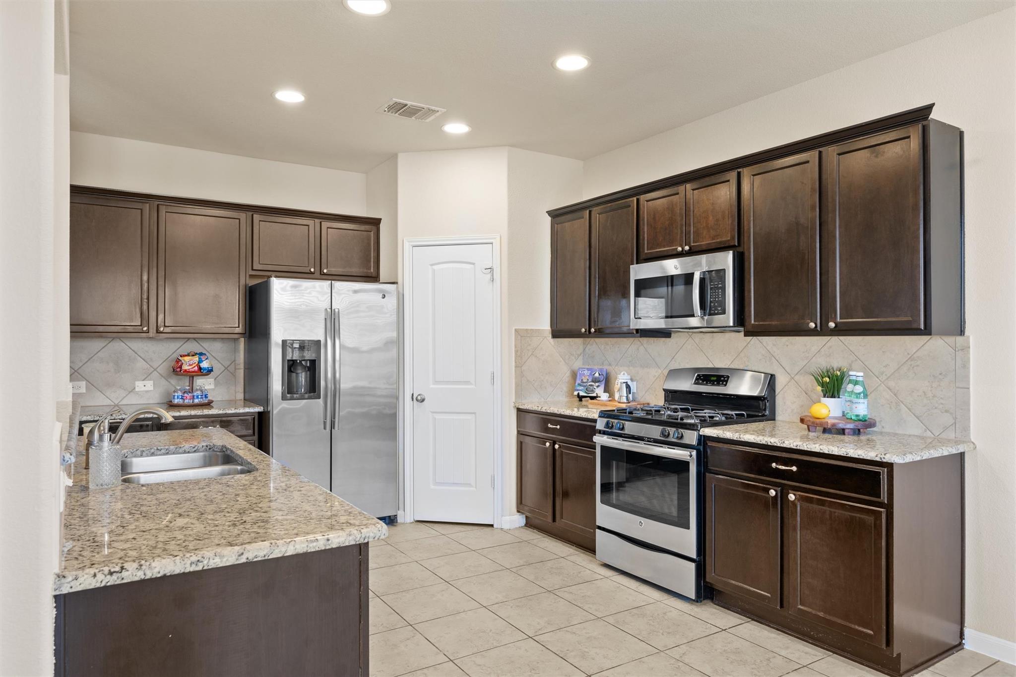 18120 Moreto Loop, Pflugerville, TX 78660