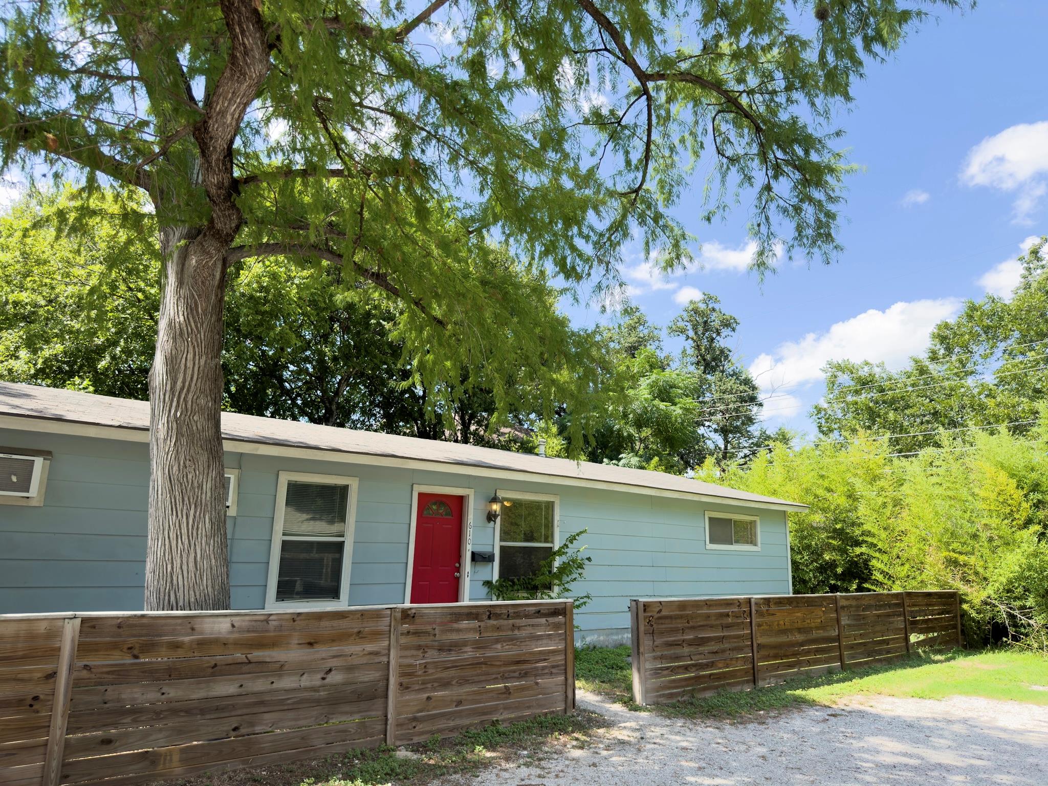 610 Genard St # A, Austin, TX 78751