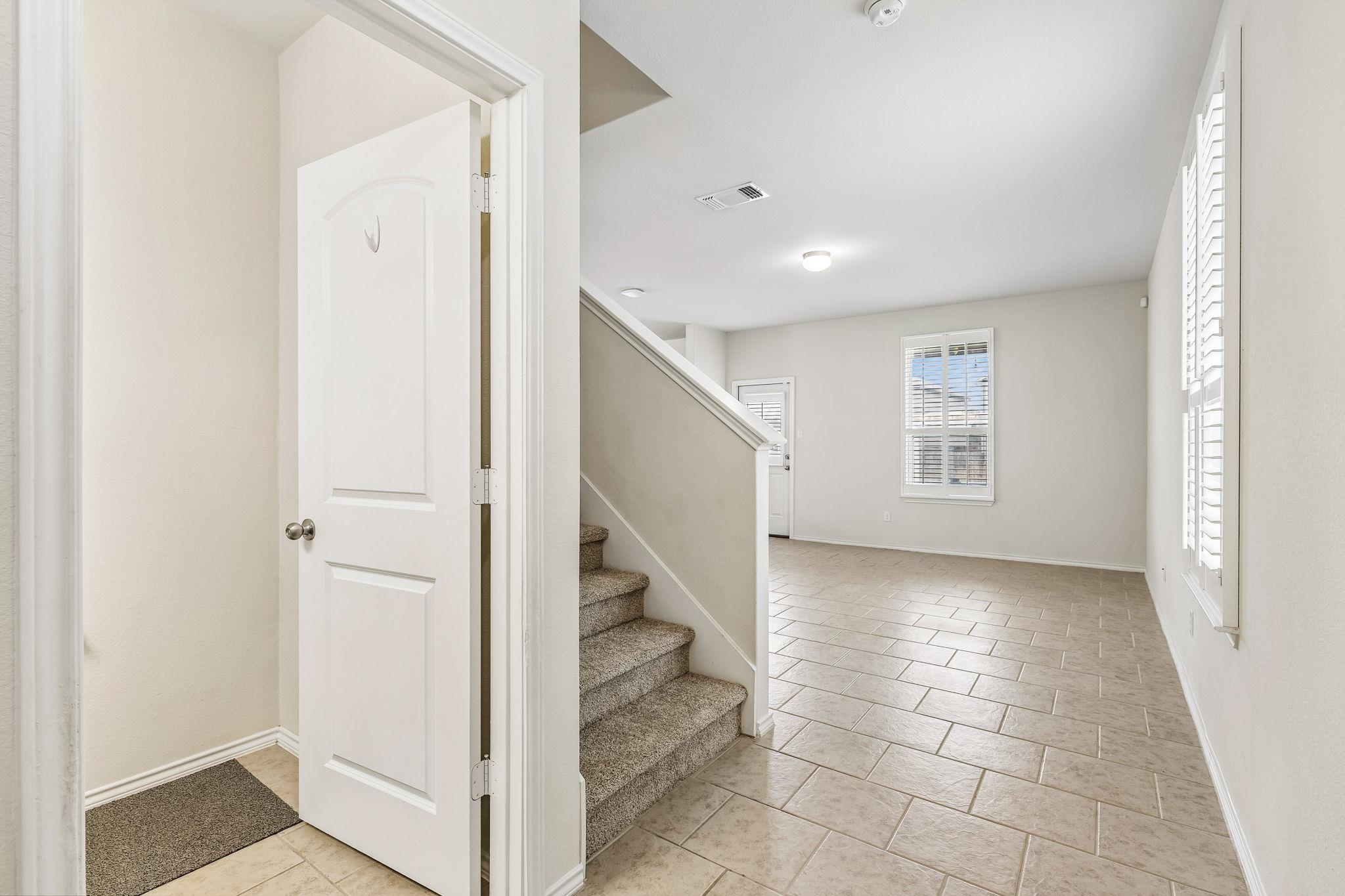 2601 Chandler Creek Blvd # 18, Round Rock, TX 78665