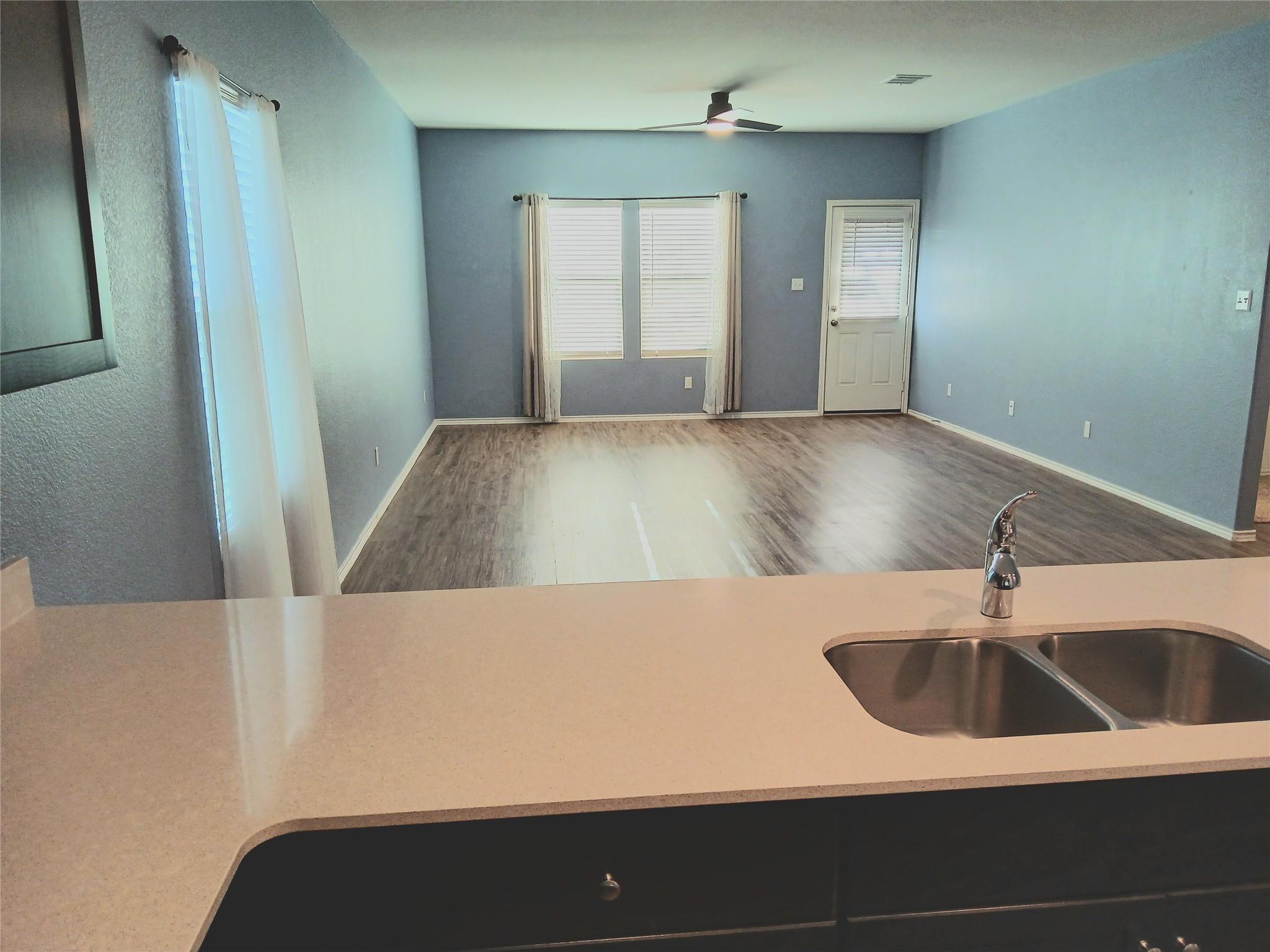 504 Gabriels Bluff Dr, Georgetown, TX 78626